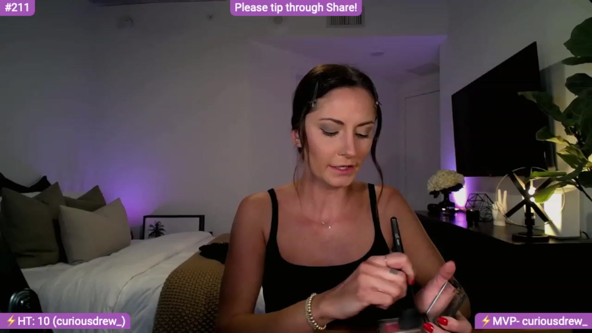 Gallery image thumbnail from AlanaWylde's myfreecams stream on, 12/02/2023, 22:44 image 12 of 20