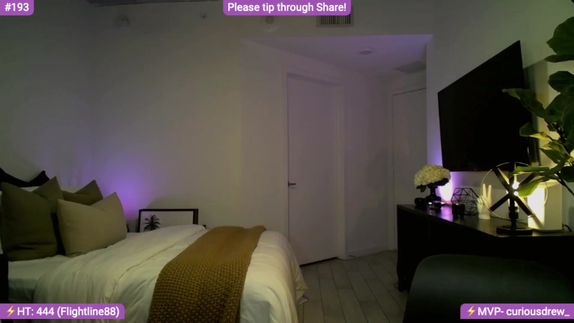 Gallery image thumbnail from AlanaWylde's myfreecams stream on, 12/02/2023, 23:29 image 17 of 20