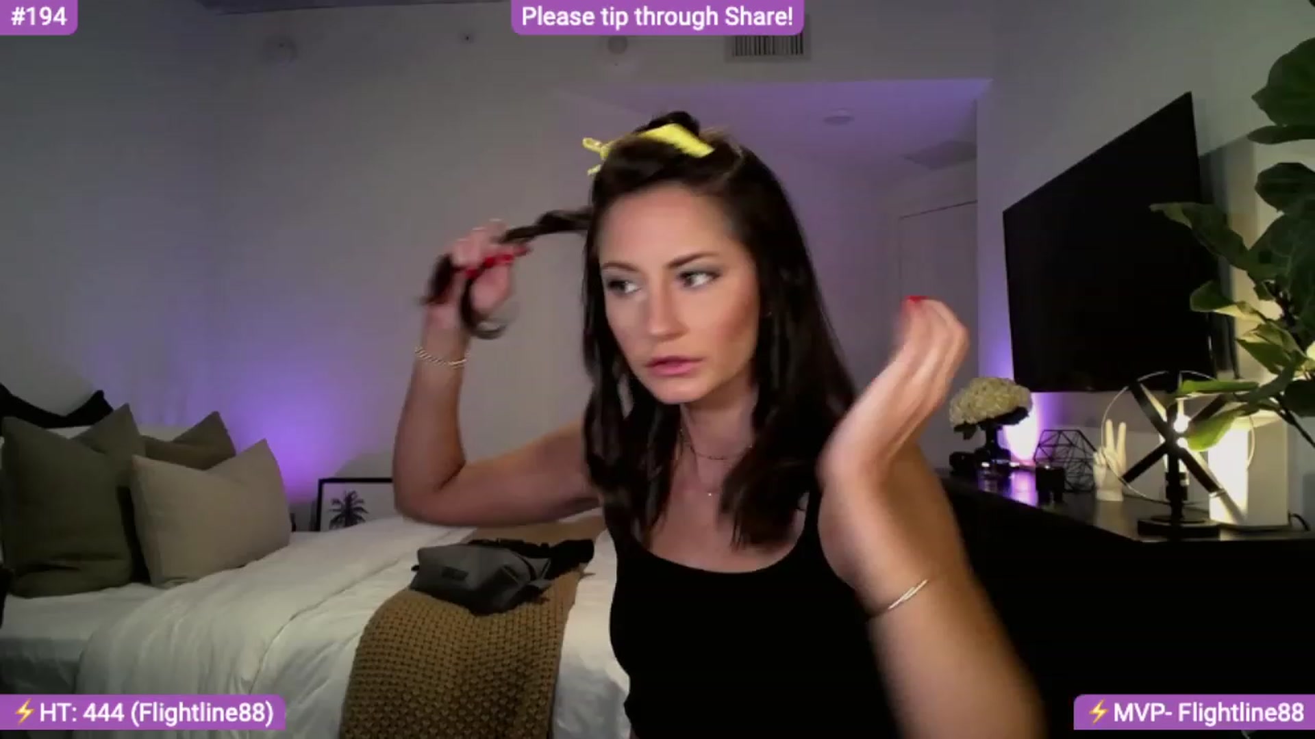 Gallery image thumbnail from AlanaWylde's myfreecams stream on, 12/02/2023, 23:29 image 6 of 20
