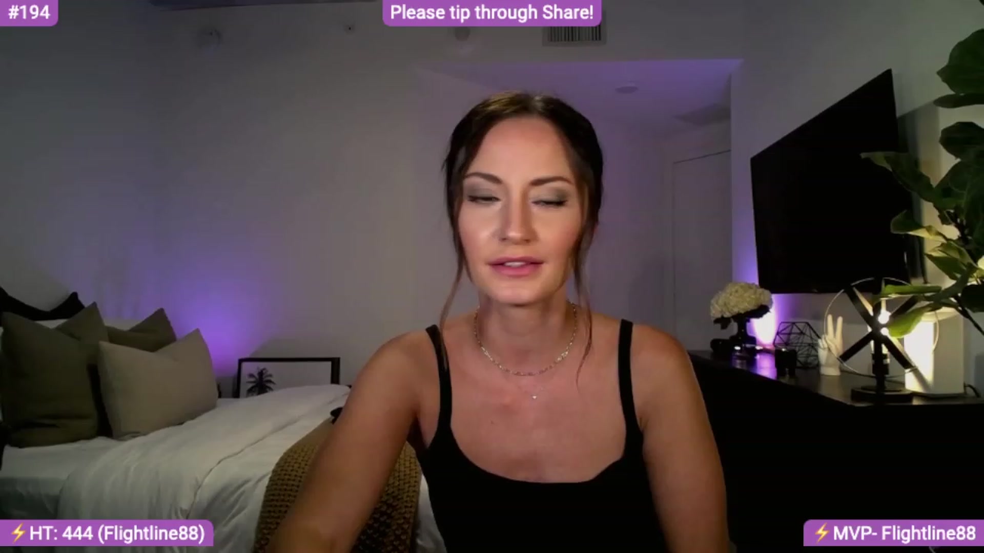 Gallery image thumbnail from AlanaWylde's myfreecams stream on, 12/02/2023, 23:29 image 2 of 20