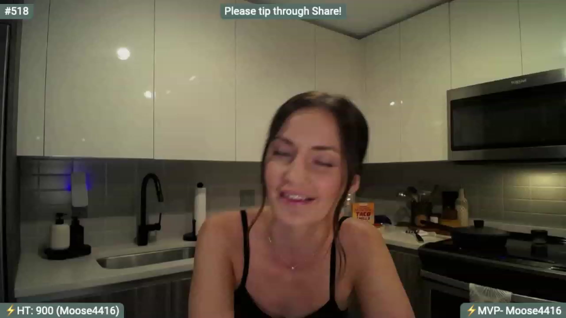 Gallery image thumbnail from AlanaWylde's myfreecams stream on, 12/07/2023, 01:34 image 18 of 20