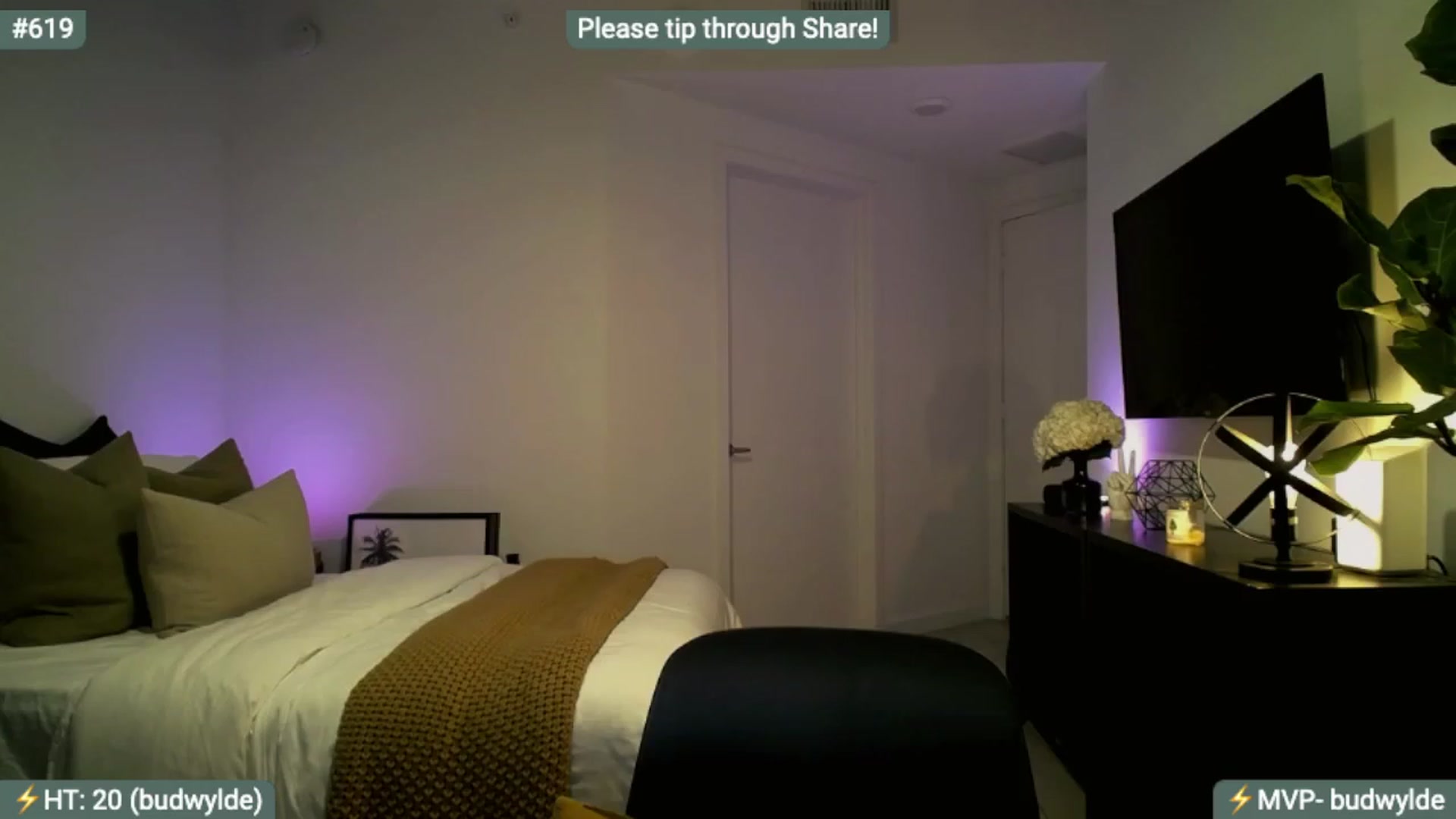 Gallery image thumbnail from AlanaWylde's myfreecams stream on, 12/08/2023, 03:21 image 20 of 20