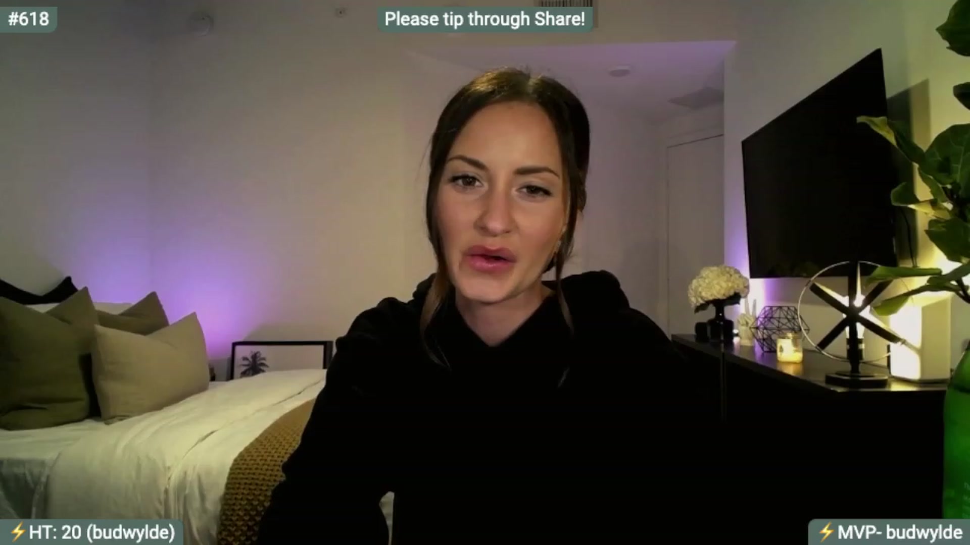 Gallery image thumbnail from AlanaWylde's myfreecams stream on, 12/08/2023, 03:21 image 11 of 20