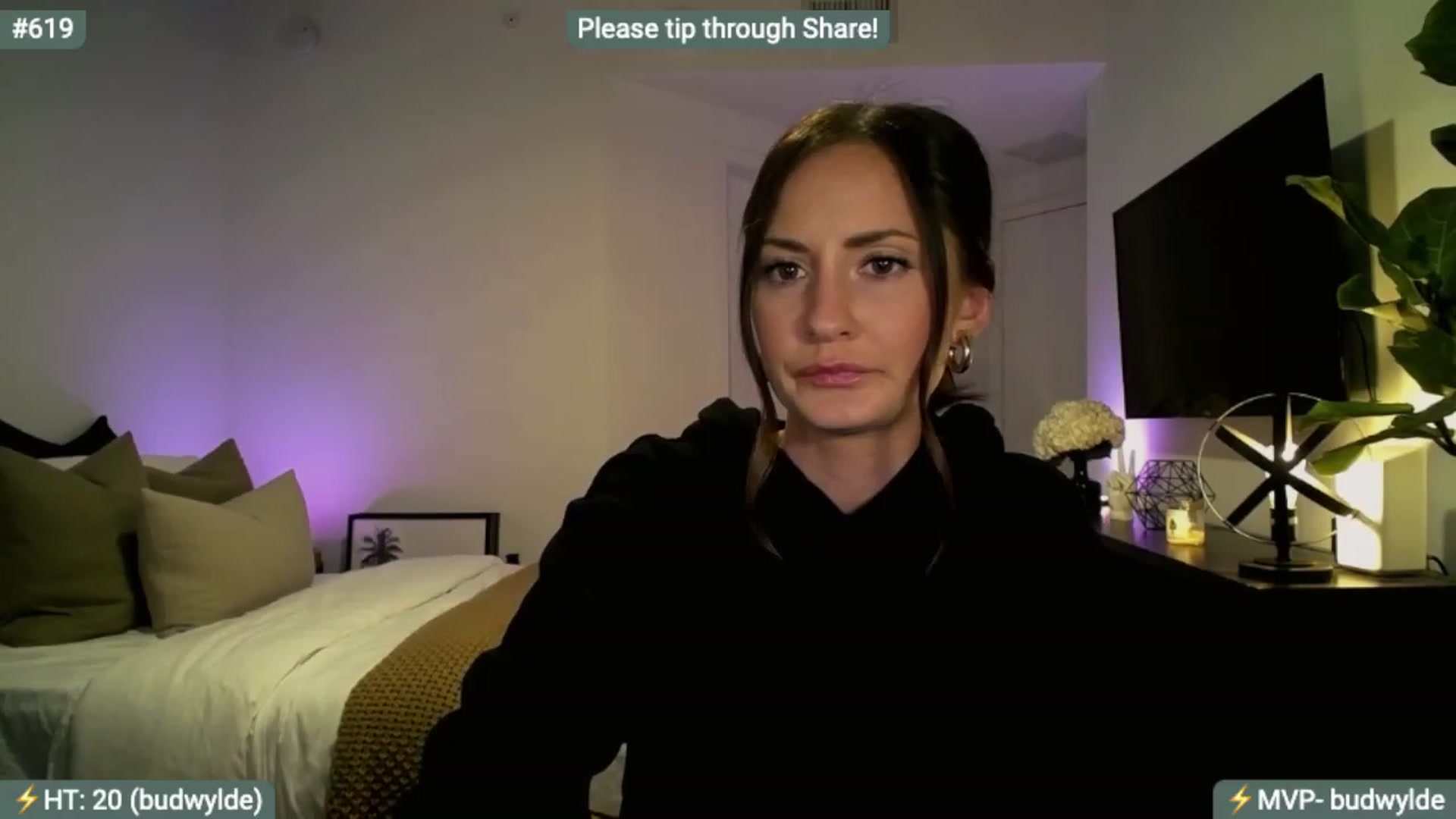 Gallery image thumbnail from AlanaWylde's myfreecams stream on, 12/08/2023, 03:21 image 18 of 20