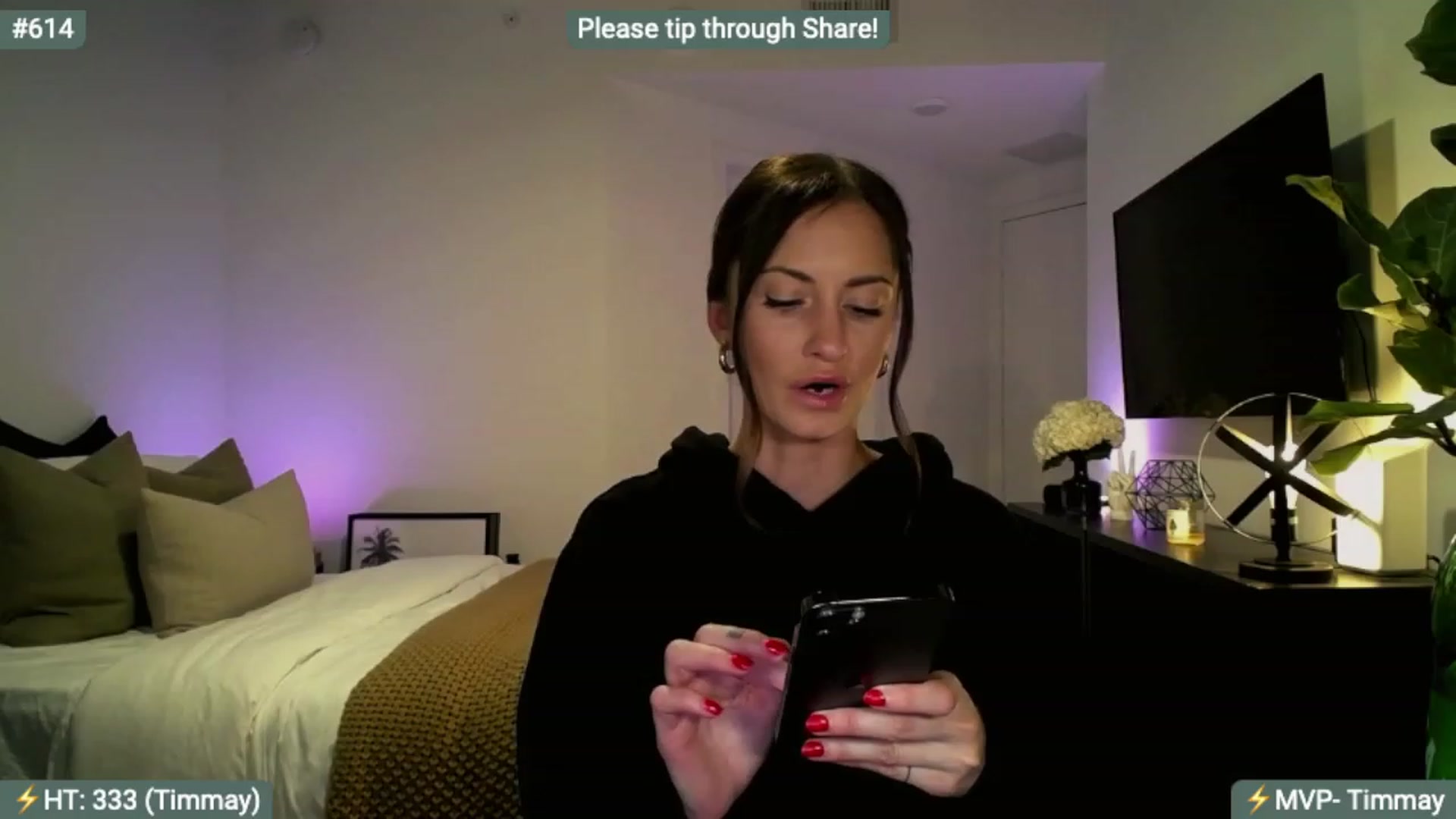 Gallery image thumbnail from AlanaWylde's myfreecams stream on, 12/08/2023, 04:23 image 9 of 20