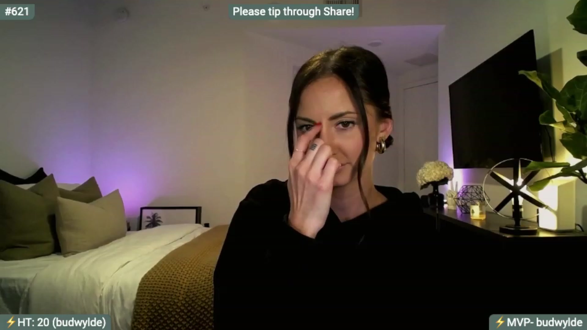 Gallery image thumbnail from AlanaWylde's myfreecams stream on, 12/08/2023, 04:23 image 2 of 20