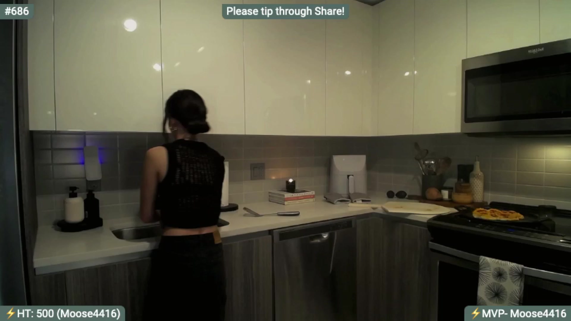 Gallery image thumbnail from AlanaWylde's myfreecams stream on, 12/09/2023, 02:43 image 6 of 20