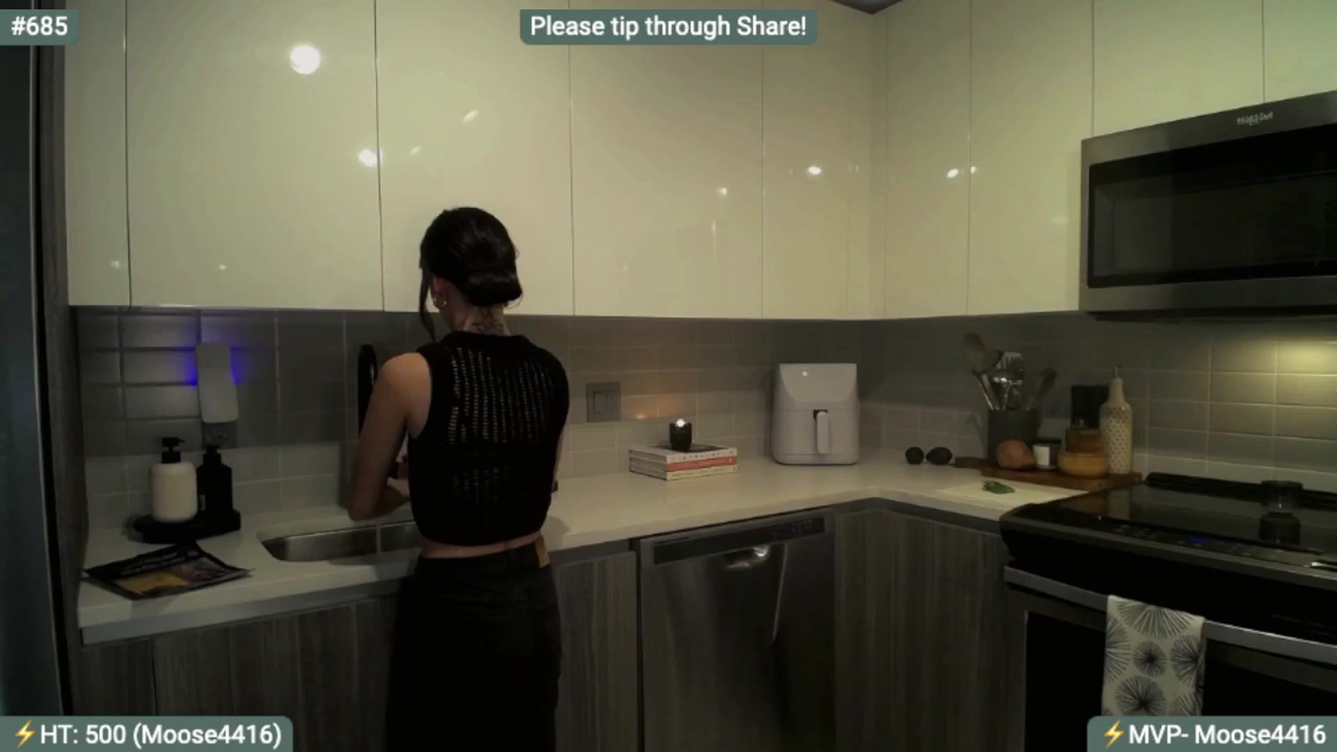 Gallery image thumbnail from AlanaWylde's myfreecams stream on, 12/09/2023, 02:43 image 2 of 20
