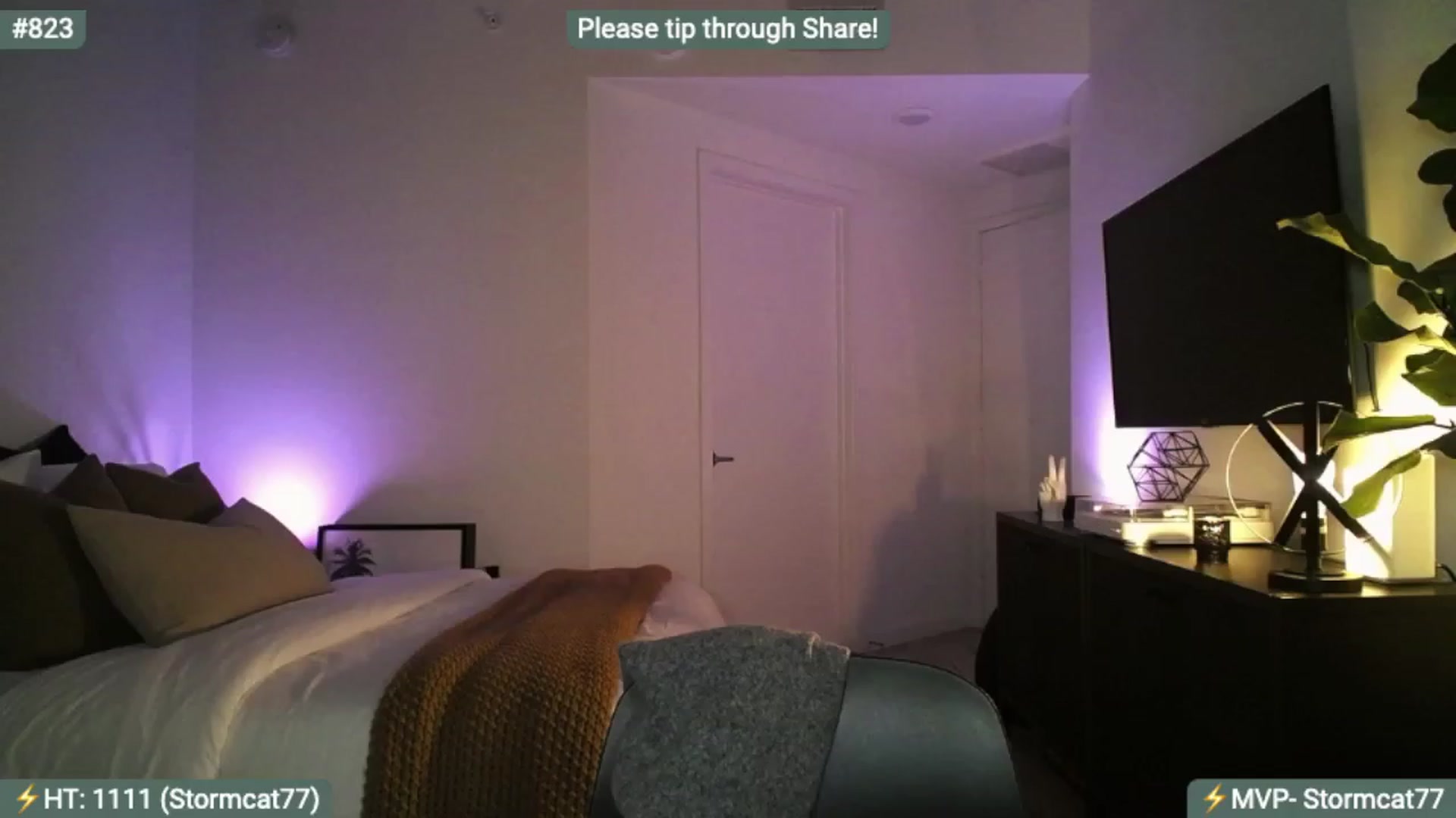 Gallery image thumbnail from AlanaWylde's myfreecams stream on, 12/15/2023, 03:21 image 2 of 20