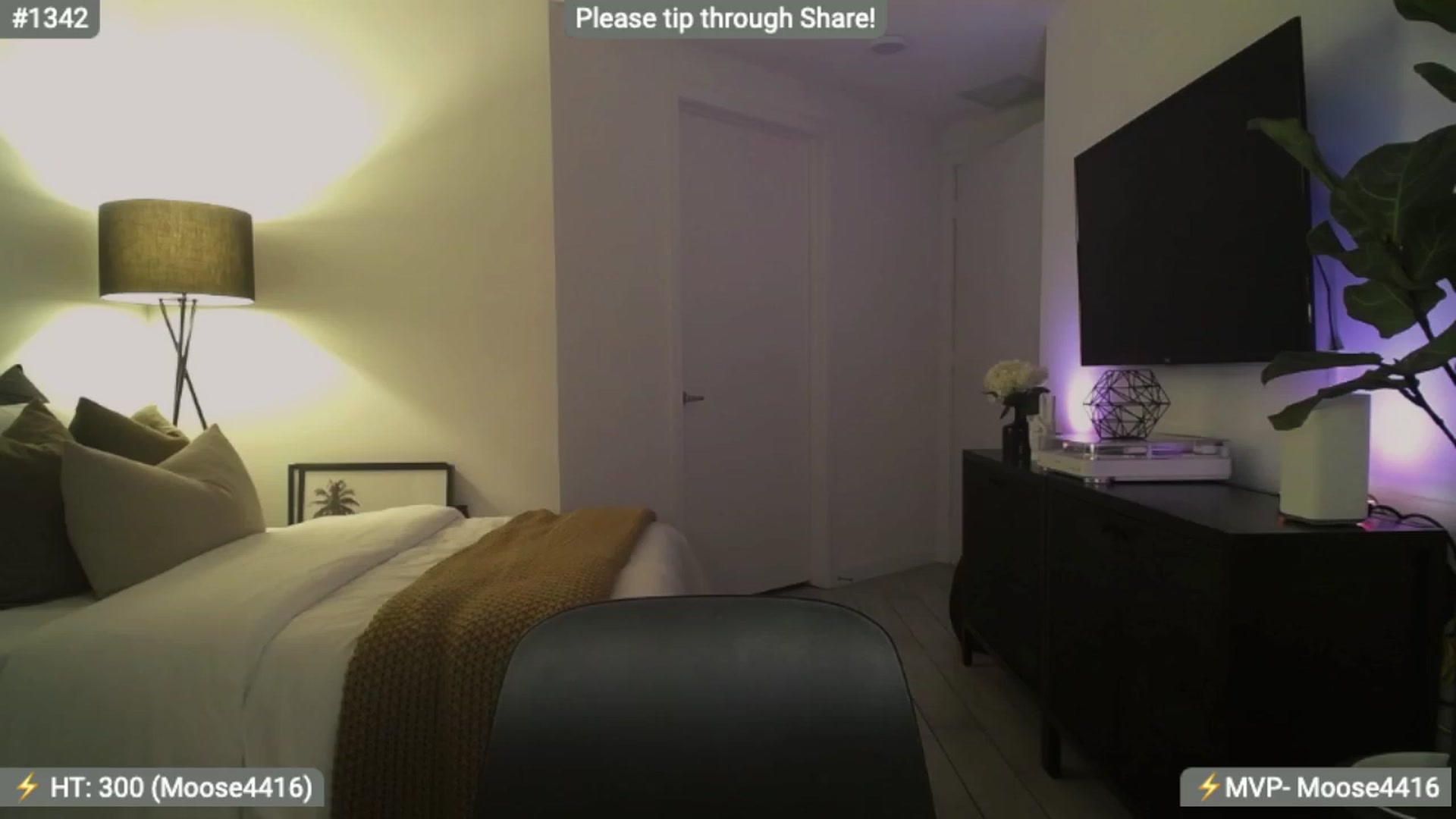 Gallery image thumbnail from AlanaWylde's myfreecams stream on, 12/28/2023, 03:41 image 4 of 20
