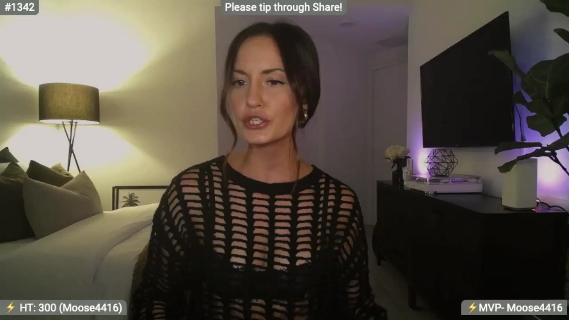 Gallery image thumbnail from AlanaWylde's myfreecams stream on, 12/28/2023, 03:41 image 6 of 20