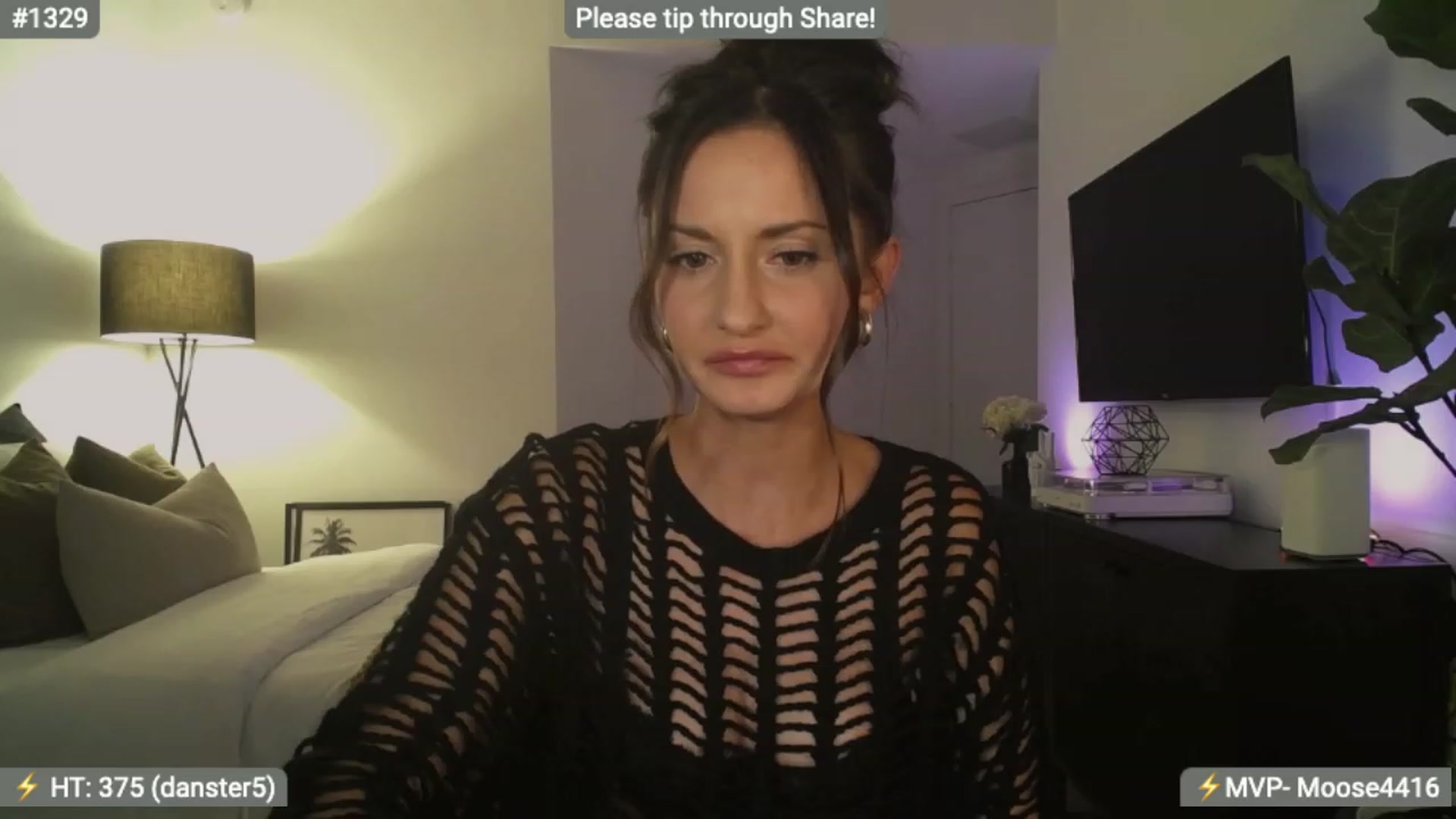 Gallery image thumbnail from AlanaWylde's myfreecams stream on, 12/28/2023, 05:11 image 6 of 20