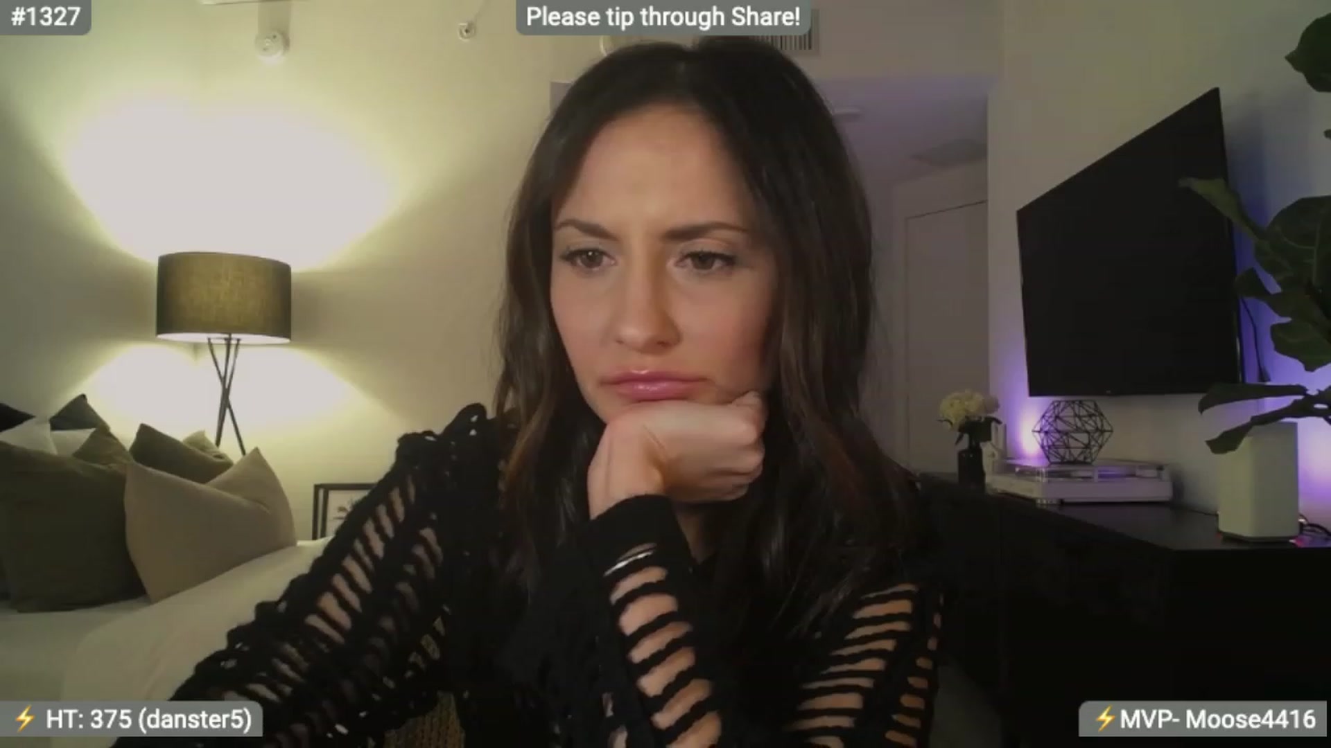 Gallery image thumbnail from AlanaWylde's myfreecams stream on, 12/28/2023, 06:09 image 13 of 20