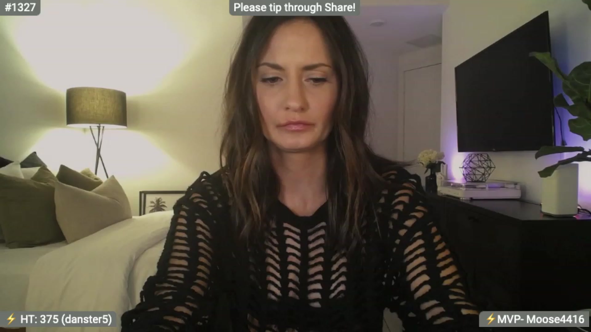 Gallery image thumbnail from AlanaWylde's myfreecams stream on, 12/28/2023, 06:09 image 11 of 20