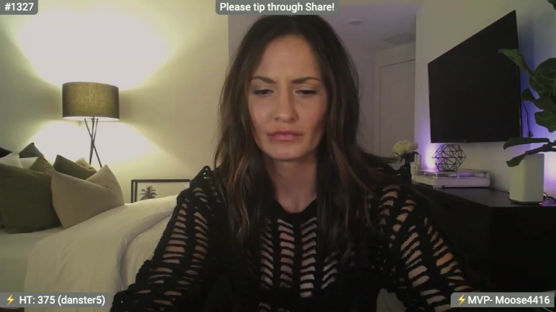 Gallery image thumbnail from AlanaWylde's myfreecams stream on, 12/28/2023, 06:09 image 9 of 20