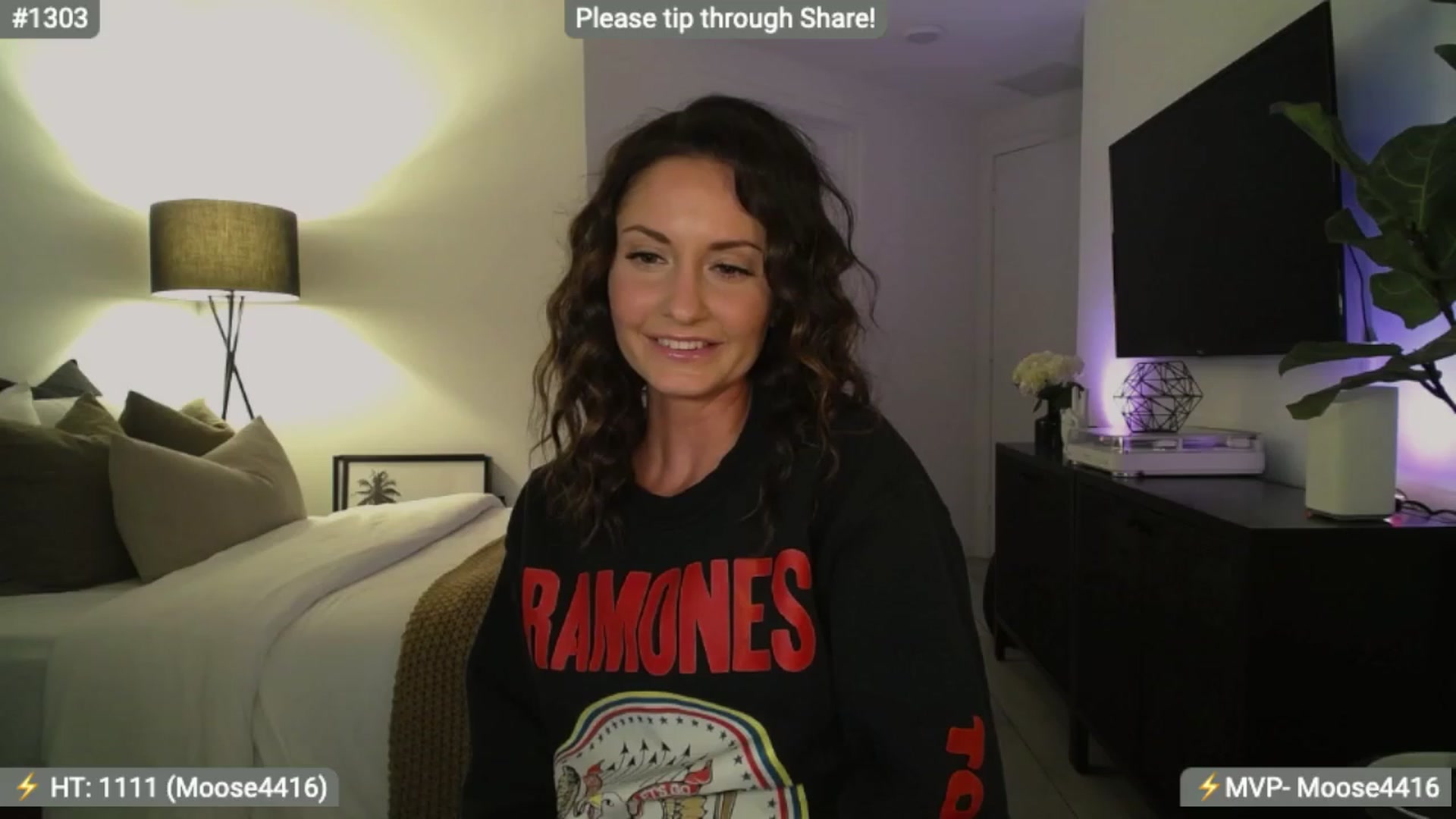 Gallery image thumbnail from AlanaWylde's myfreecams stream on, 12/29/2023, 02:11 image 20 of 20