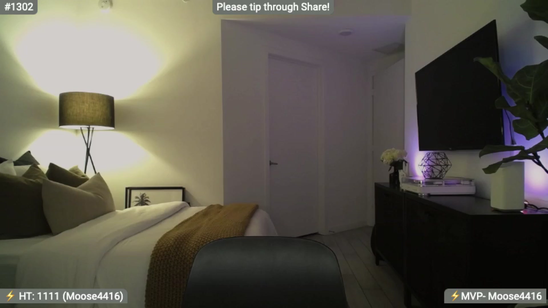 Gallery image thumbnail from AlanaWylde's myfreecams stream on, 12/29/2023, 02:11 image 7 of 20