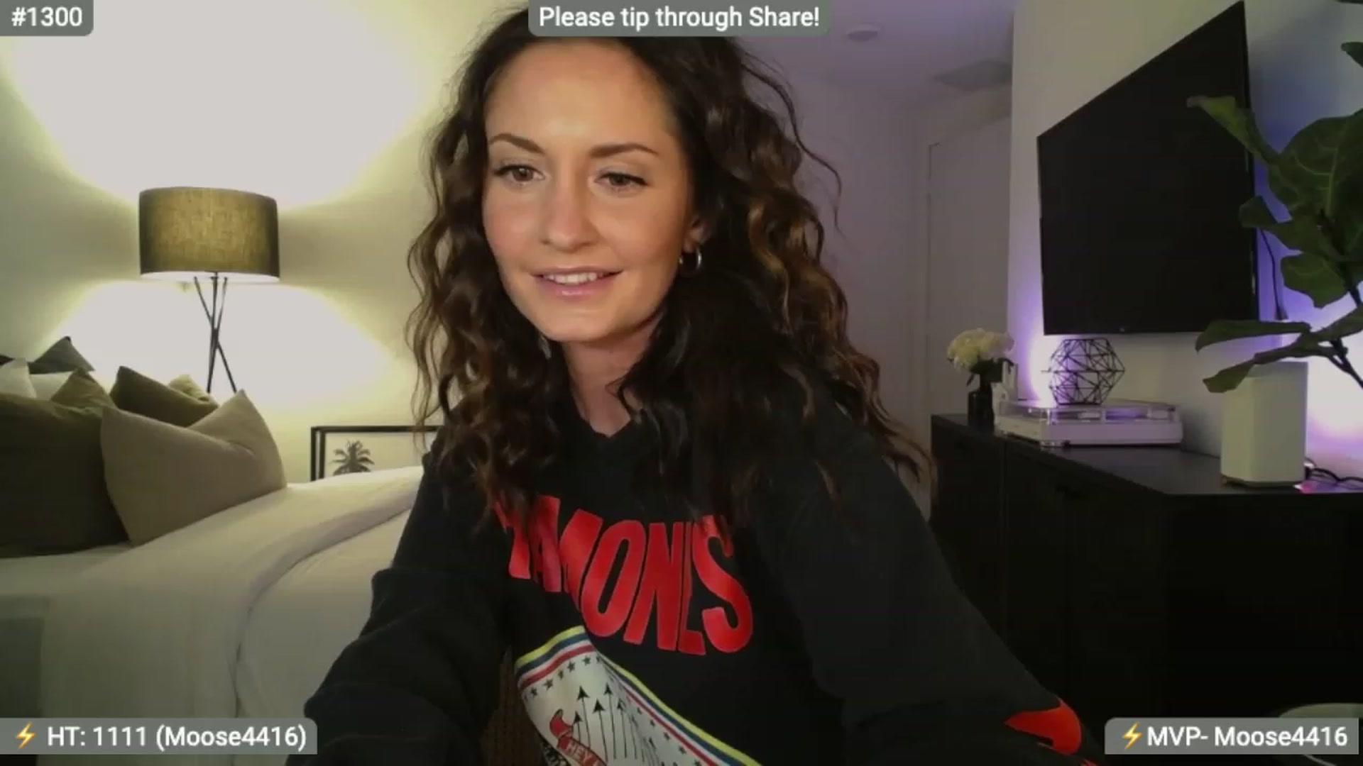 Gallery image thumbnail from AlanaWylde's myfreecams stream on, 12/29/2023, 03:35 image 1 of 20