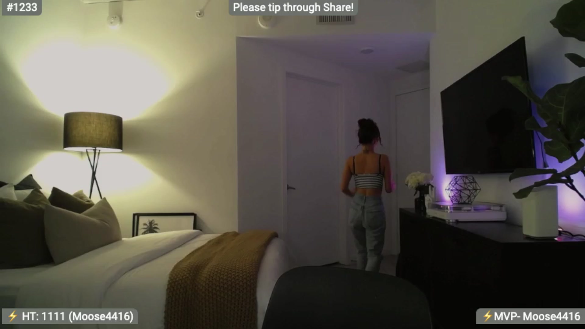 Gallery image thumbnail from AlanaWylde's myfreecams stream on, 12/29/2023, 06:36 image 6 of 20