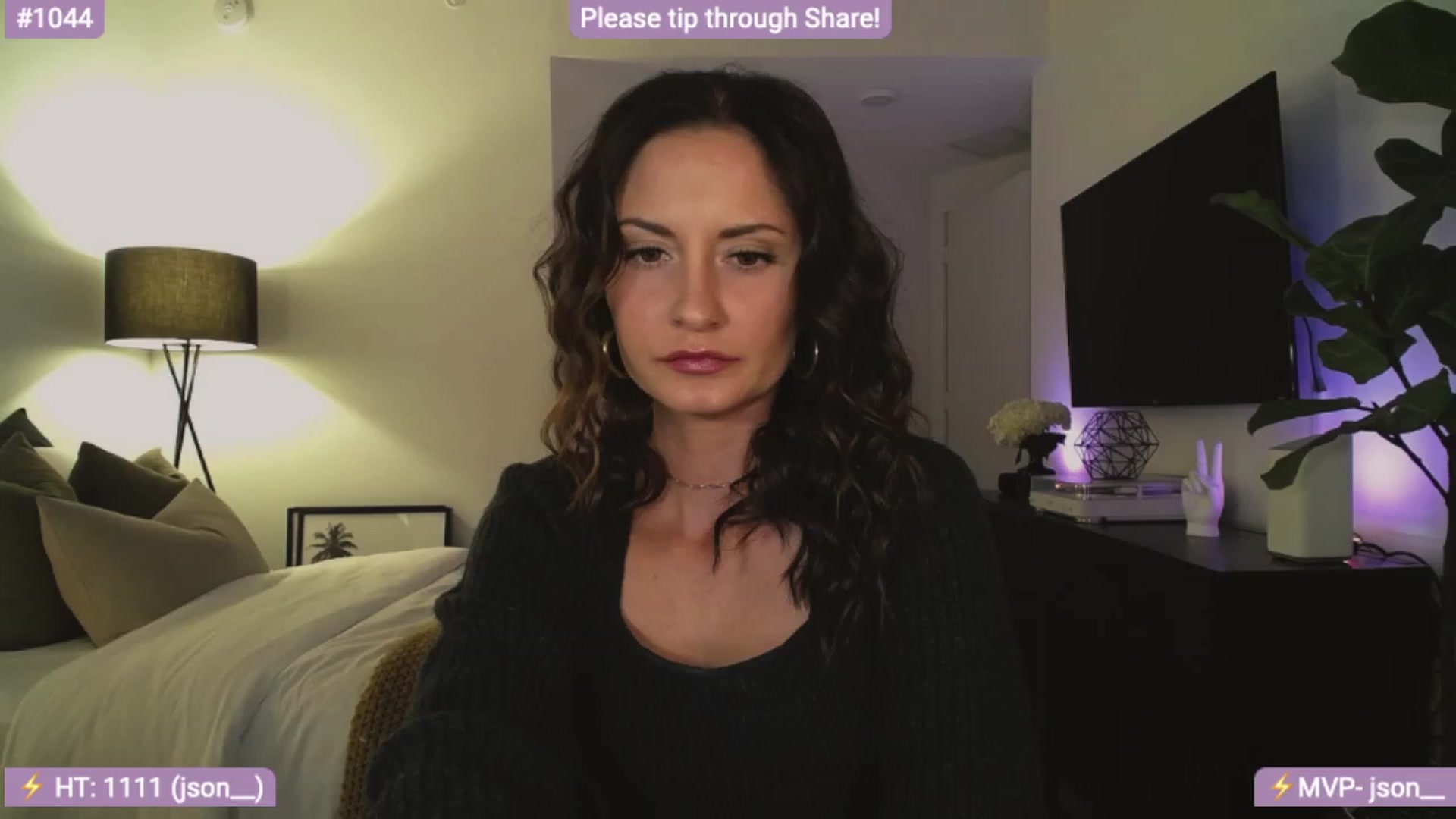 Gallery image thumbnail from AlanaWylde's myfreecams stream on, 01/03/2024, 05:40 image 2 of 20