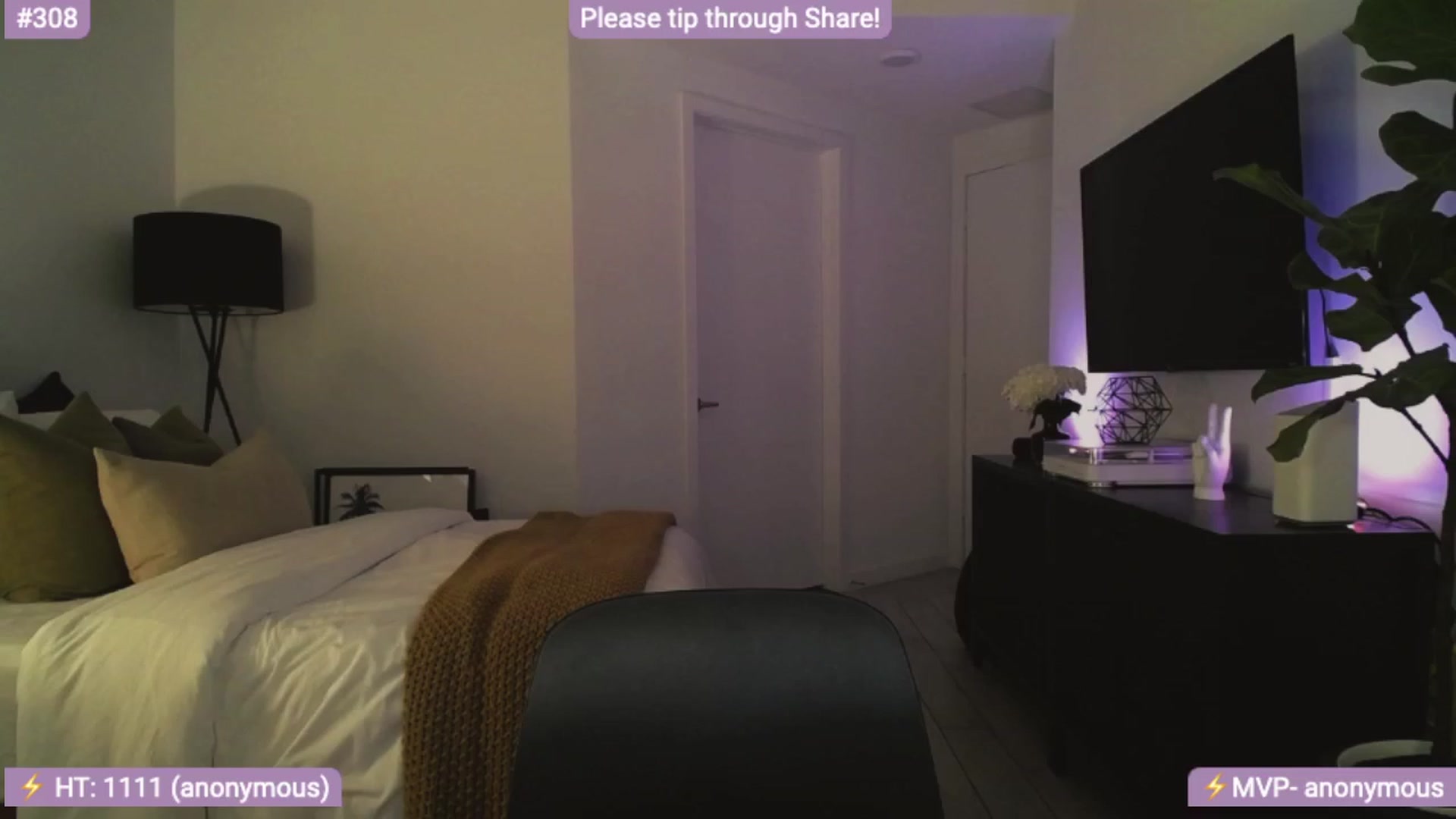 Gallery image thumbnail from AlanaWylde's myfreecams stream on, 01/04/2024, 05:04 image 19 of 20