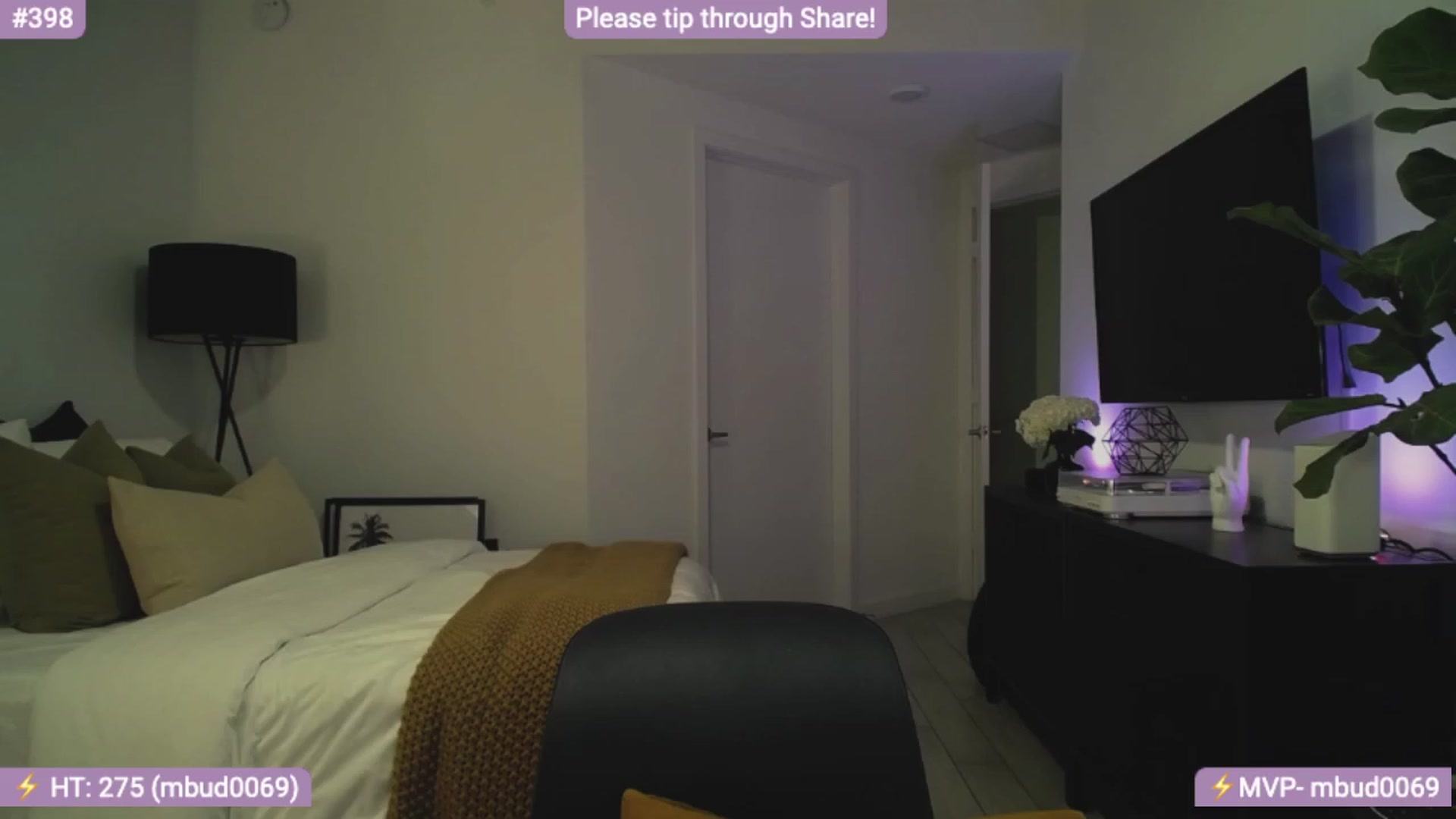 Gallery image thumbnail from AlanaWylde's myfreecams stream on, 01/05/2024, 01:09 image 4 of 20