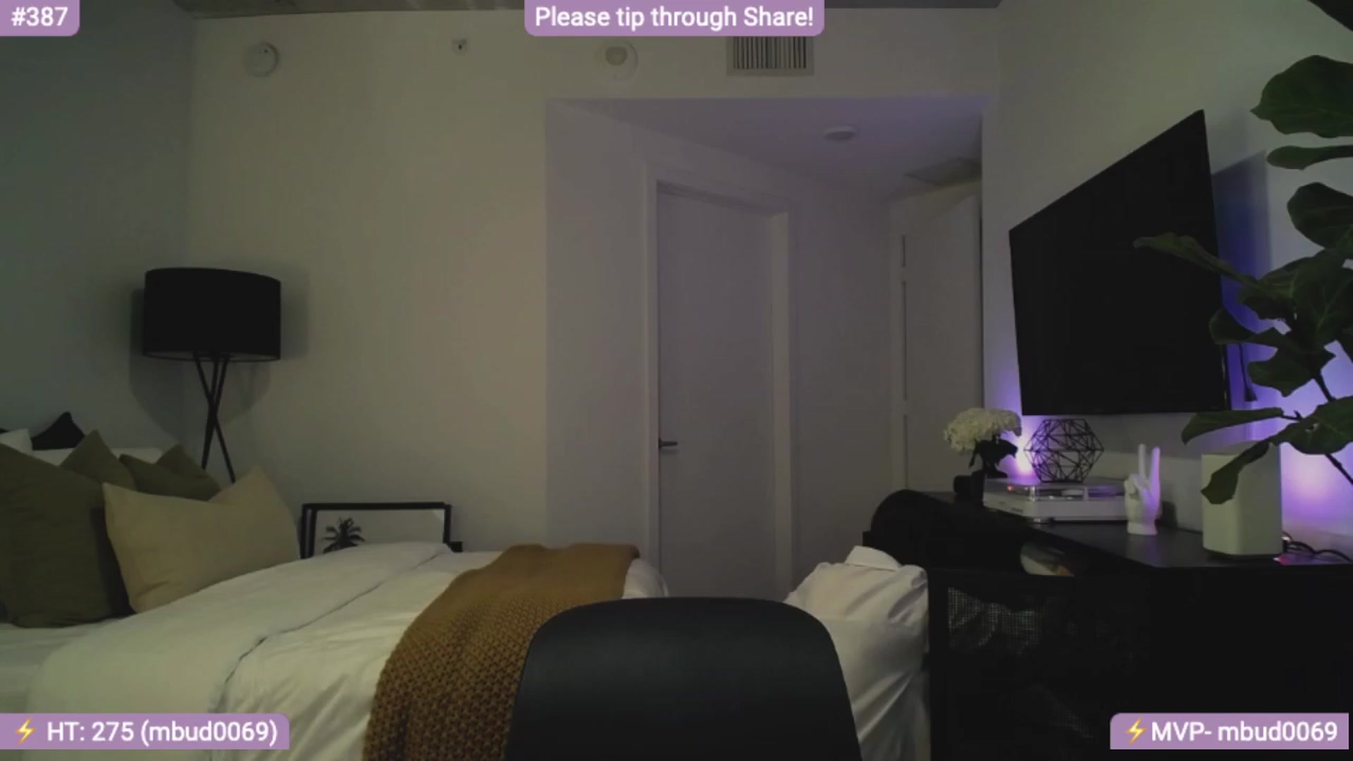 Gallery image thumbnail from AlanaWylde's myfreecams stream on, 01/05/2024, 01:09 image 17 of 20