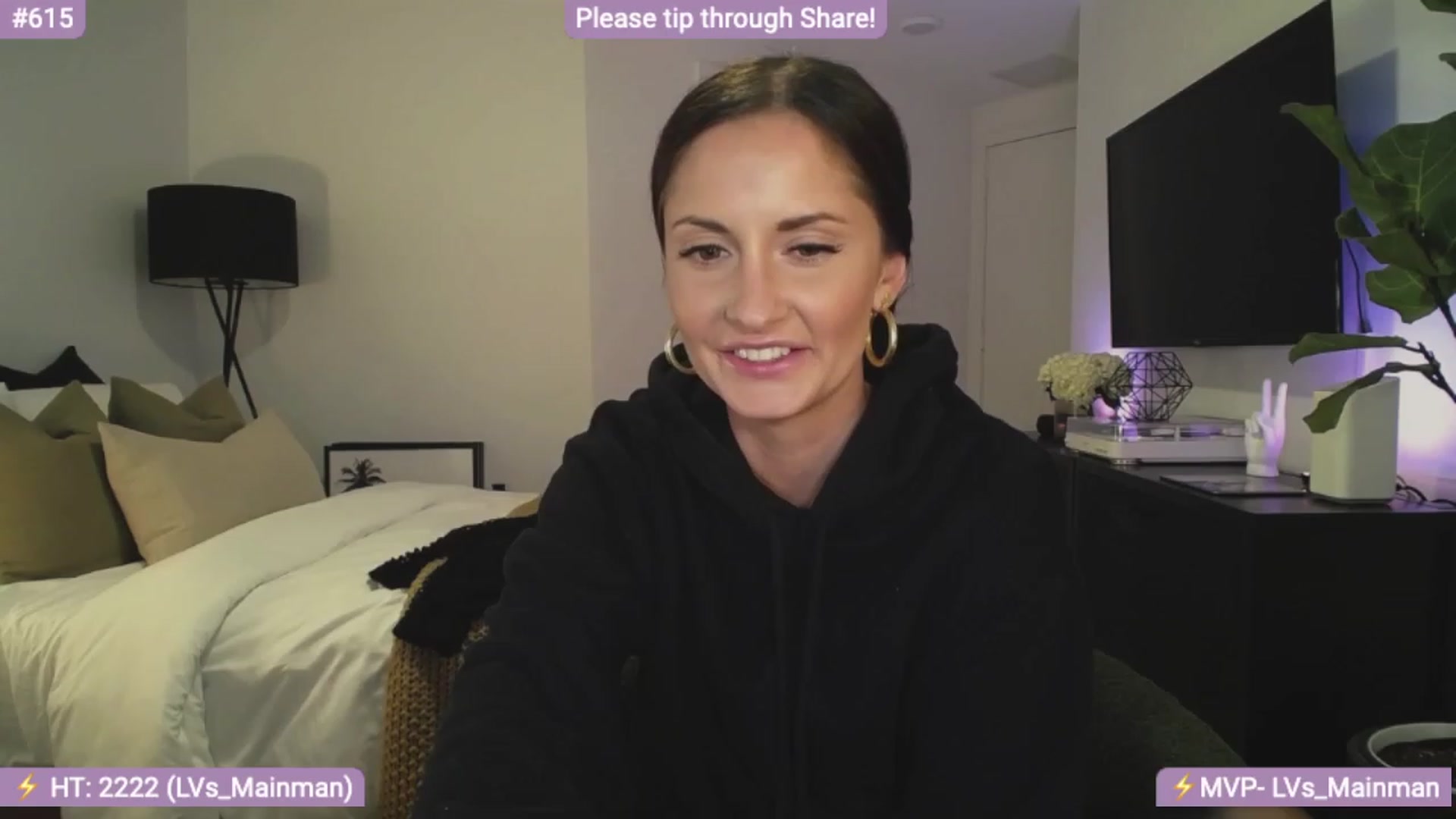 Gallery image thumbnail from AlanaWylde's myfreecams stream on, 01/10/2024, 04:50 image 13 of 20