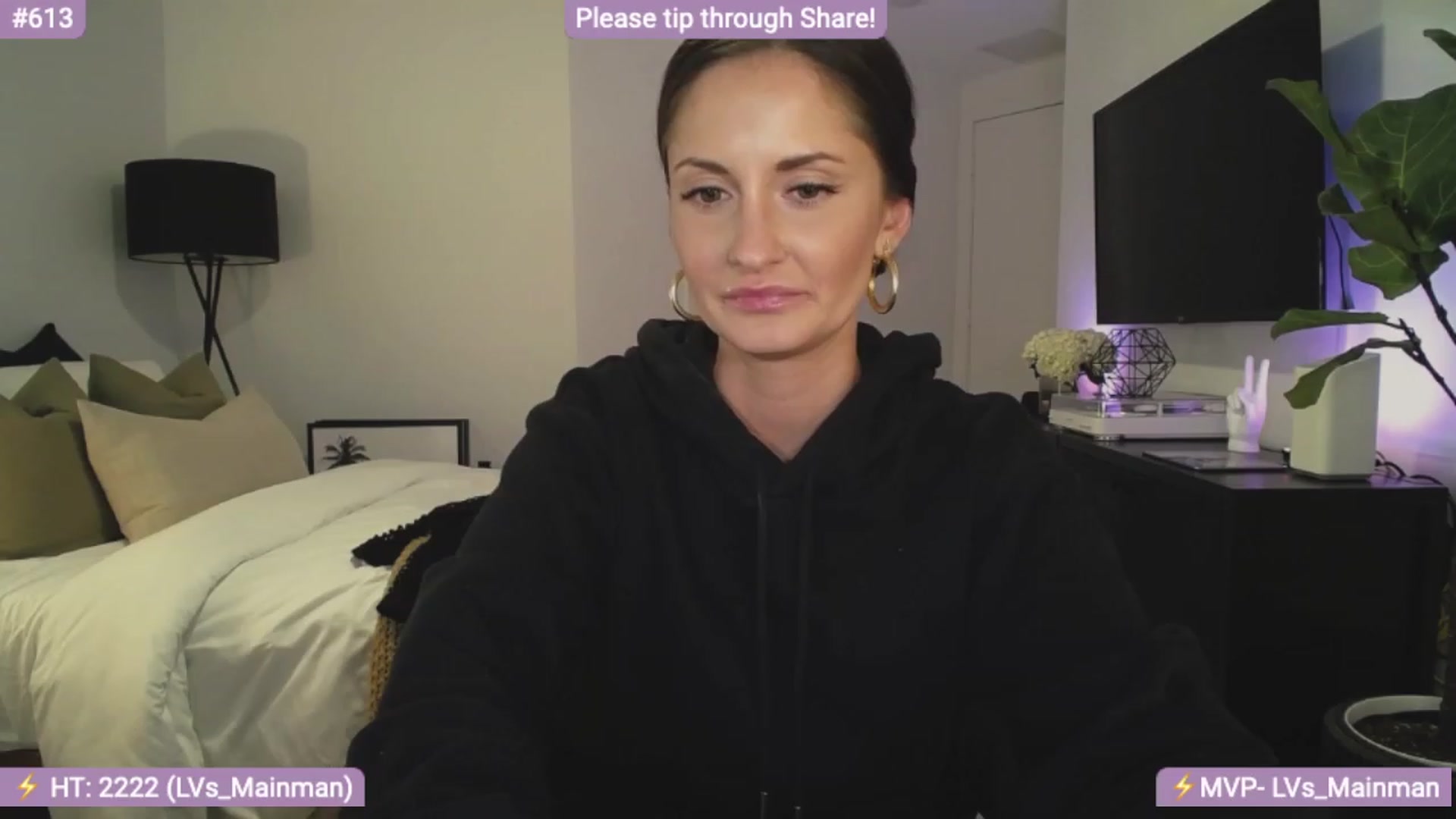 Gallery image thumbnail from AlanaWylde's myfreecams stream on, 01/10/2024, 04:50 image 19 of 20