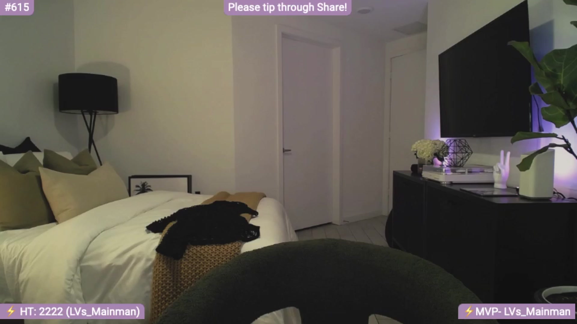 Gallery image thumbnail from AlanaWylde's myfreecams stream on, 01/10/2024, 04:50 image 12 of 20