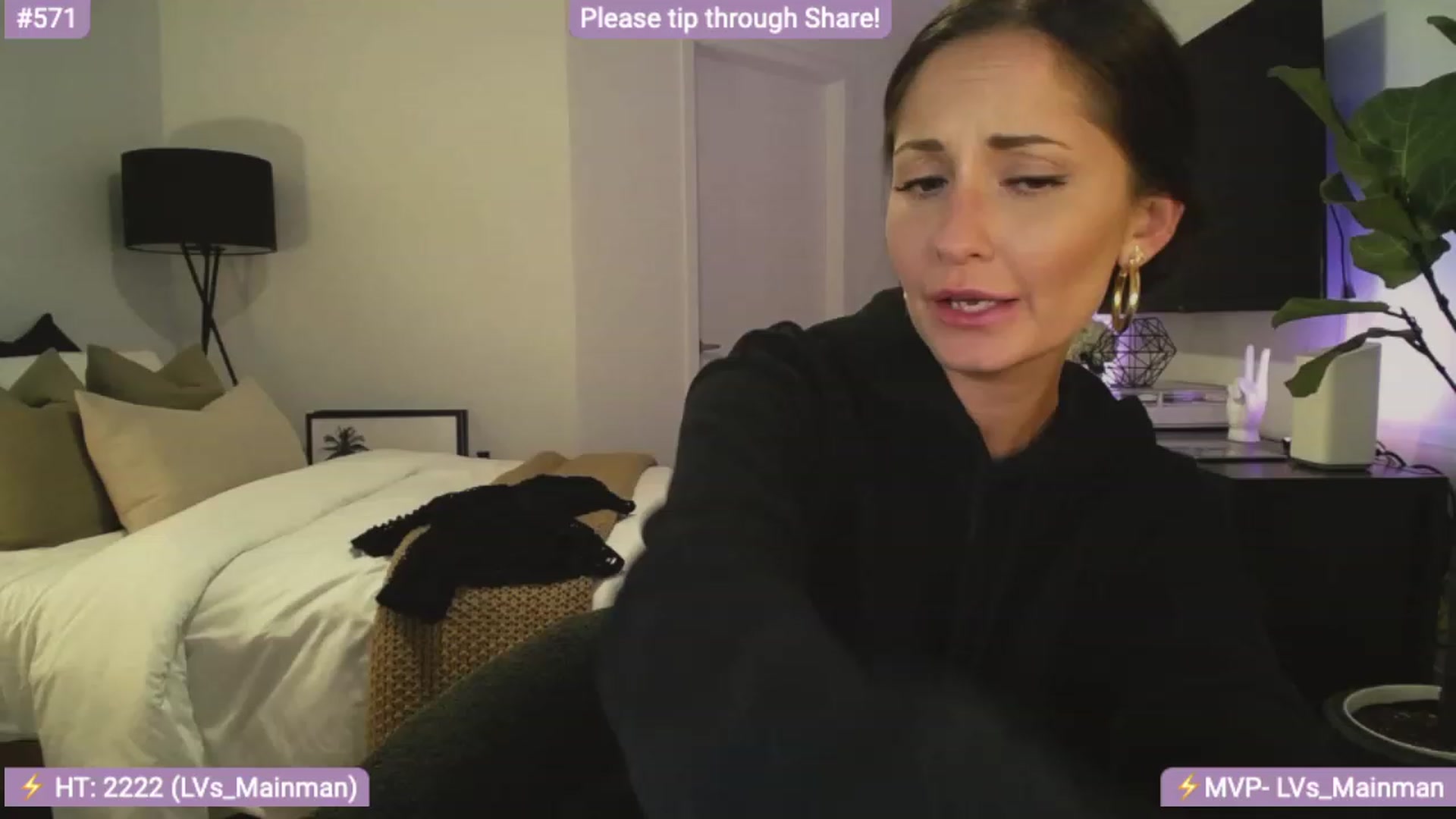Gallery image thumbnail from AlanaWylde's myfreecams stream on, 01/10/2024, 06:00 image 17 of 20