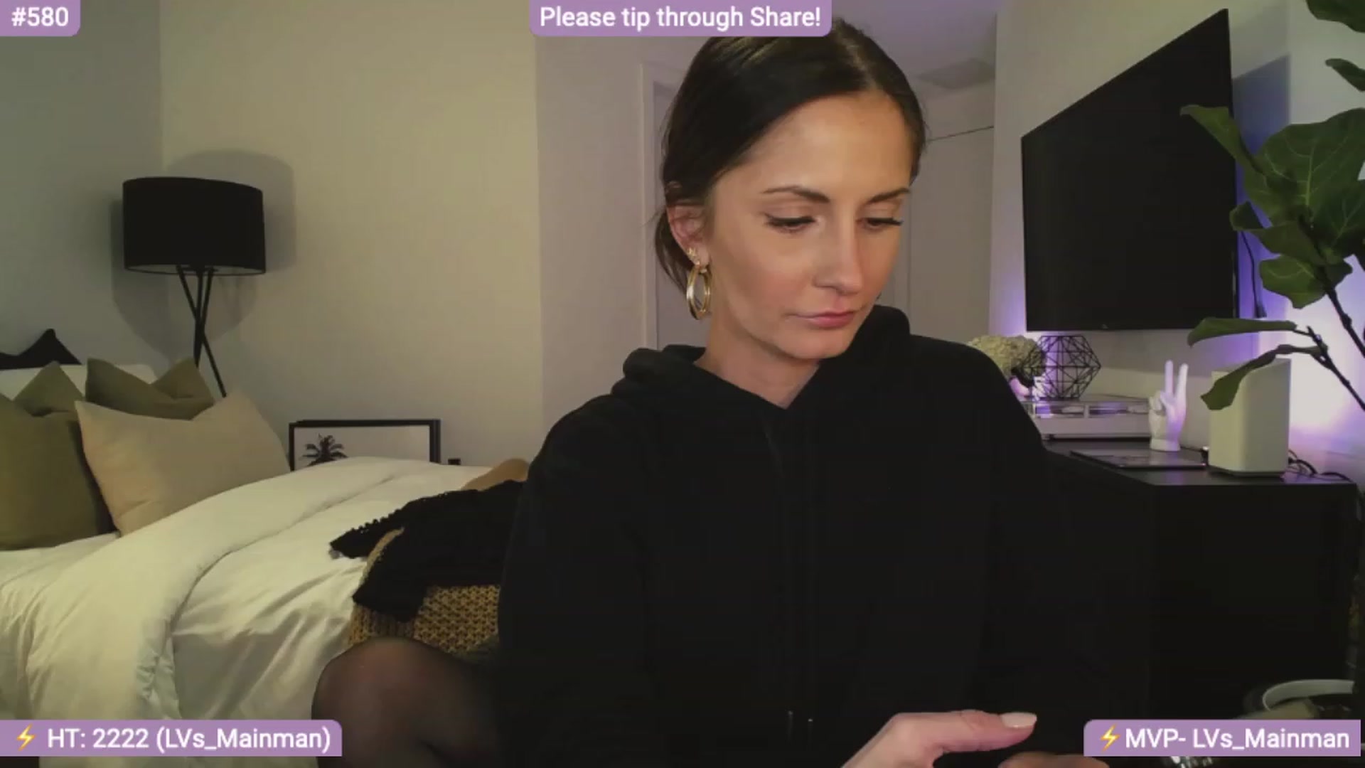 Gallery image thumbnail from AlanaWylde's myfreecams stream on, 01/10/2024, 06:00 image 5 of 20