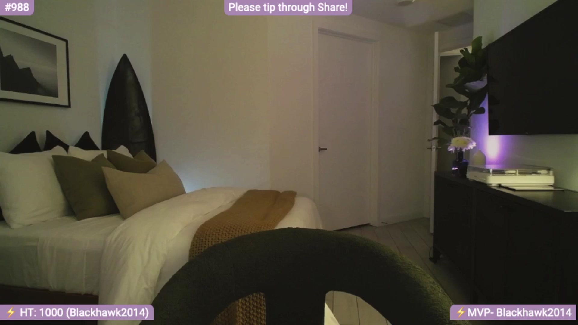 Gallery image thumbnail from AlanaWylde's myfreecams stream on, 01/17/2024, 04:18 image 10 of 20