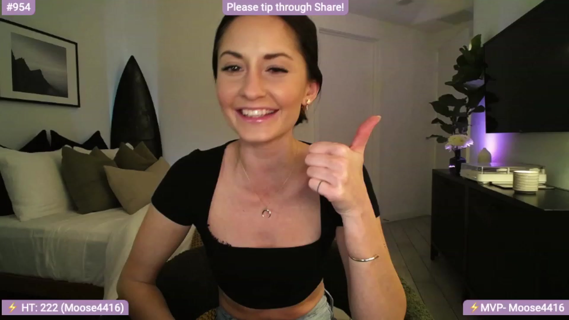 Gallery image thumbnail from AlanaWylde's myfreecams stream on, 01/18/2024, 04:10 image 5 of 20