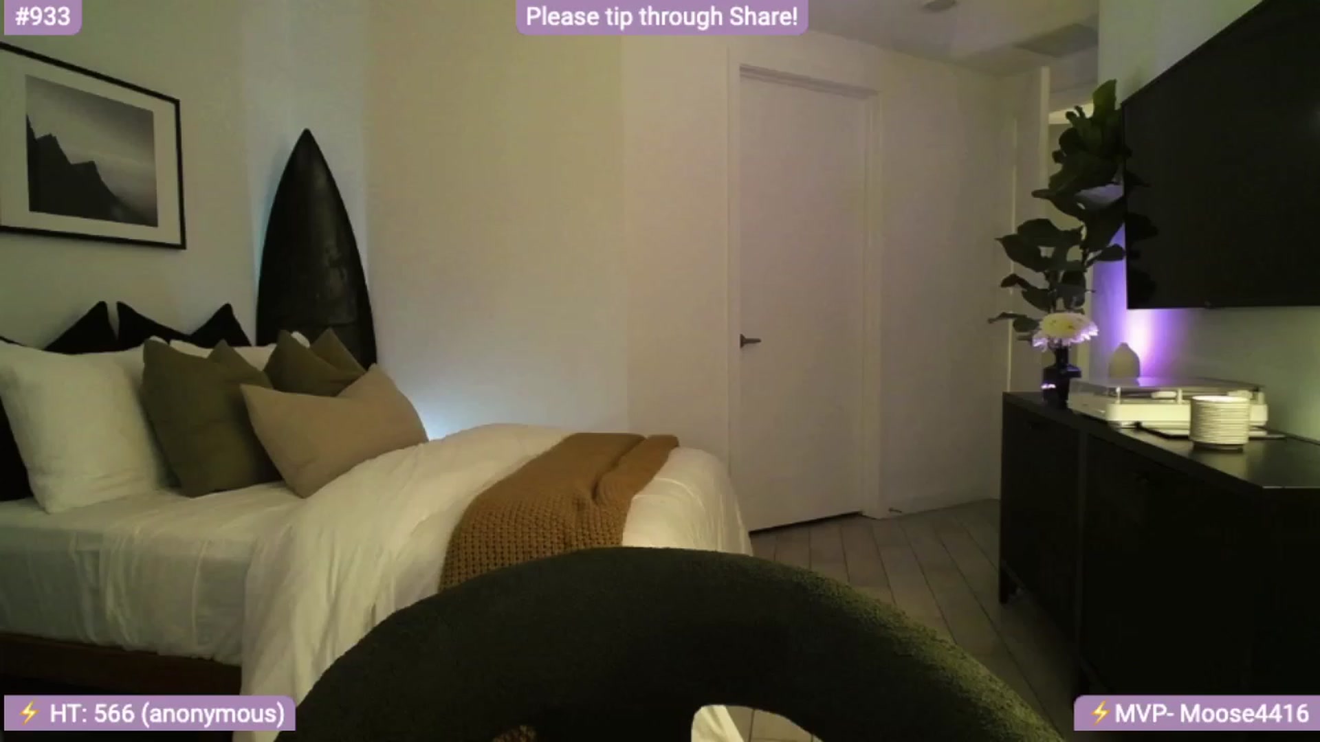 Gallery image thumbnail from AlanaWylde's myfreecams stream on, 01/18/2024, 04:10 image 8 of 20