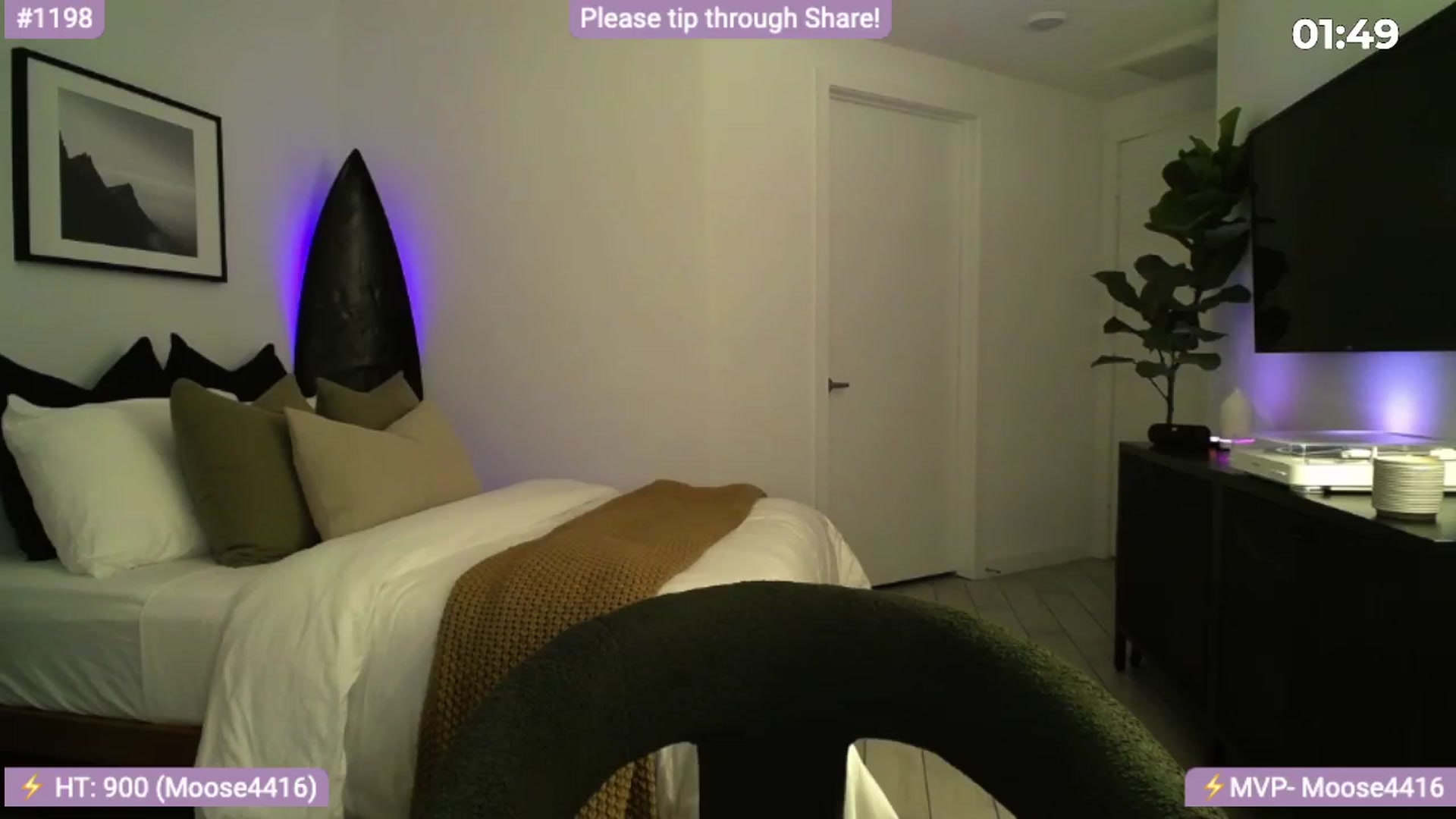Gallery image thumbnail from AlanaWylde's myfreecams stream on, 01/23/2024, 03:06 image 17 of 20