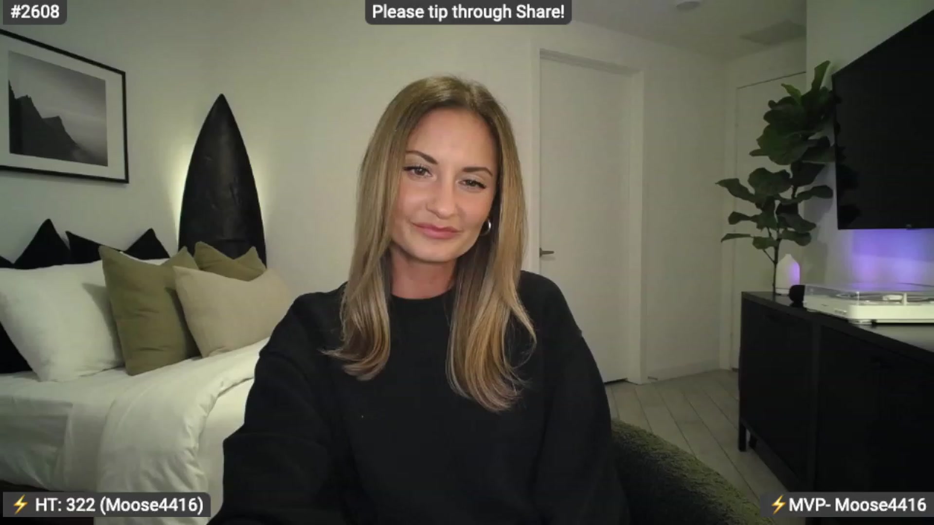 Gallery image thumbnail from AlanaWylde's myfreecams stream on, 02/03/2024, 07:36 image 1 of 20