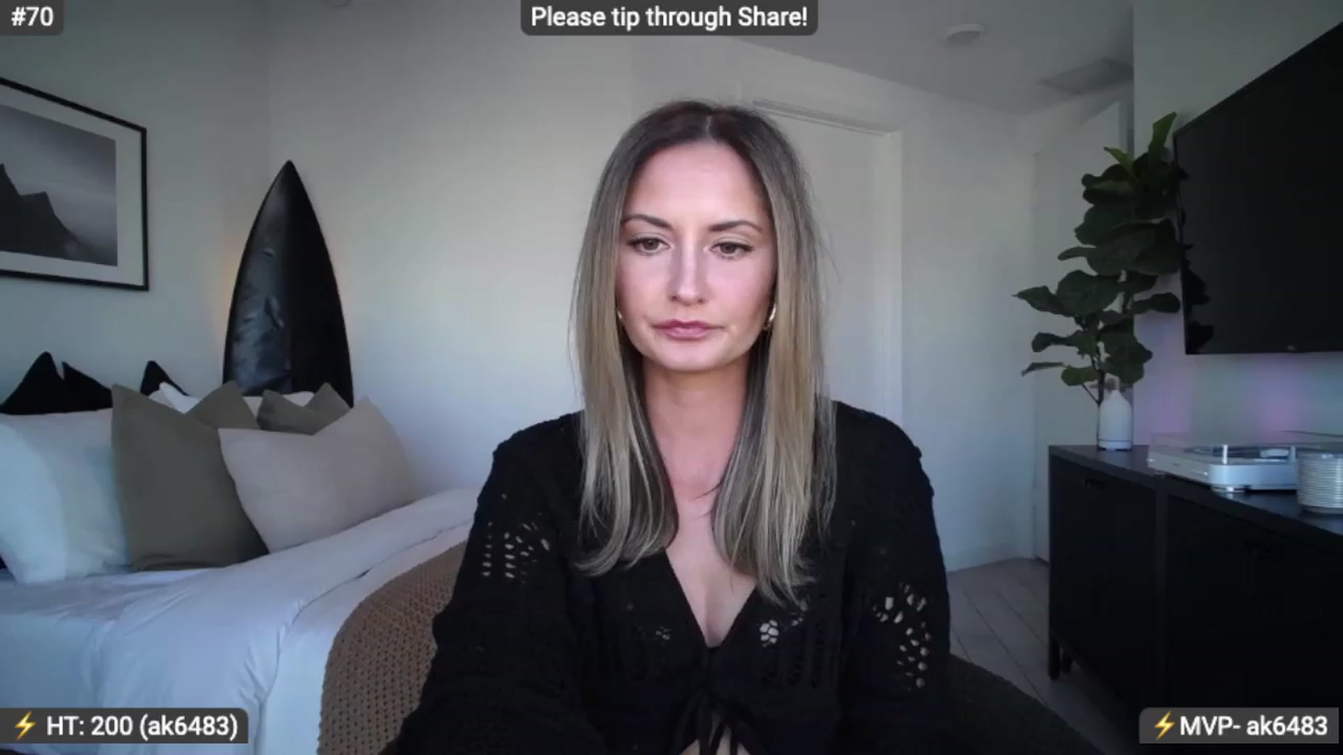 Gallery image thumbnail from AlanaWylde's myfreecams stream on, 02/06/2024, 22:23 image 17 of 20