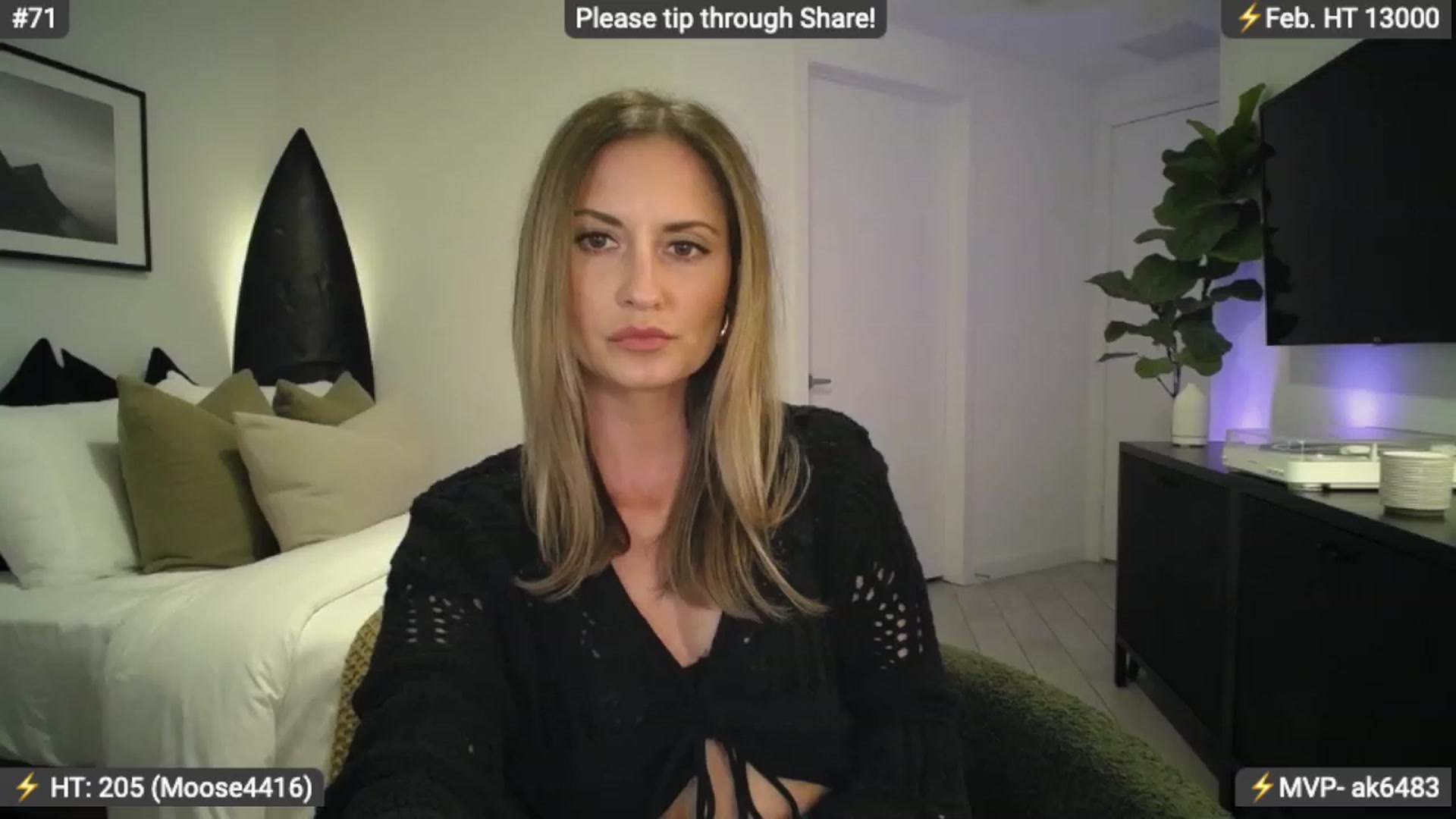 Gallery image thumbnail from AlanaWylde's myfreecams stream on, 02/07/2024, 02:53 image 3 of 20