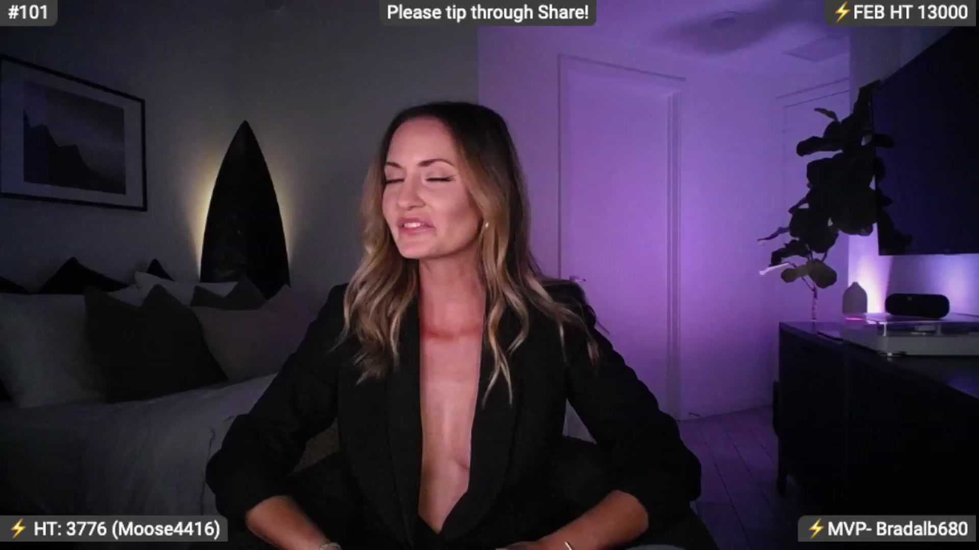 Gallery image thumbnail from AlanaWylde's myfreecams stream on, 02/17/2024, 04:39 image 9 of 20