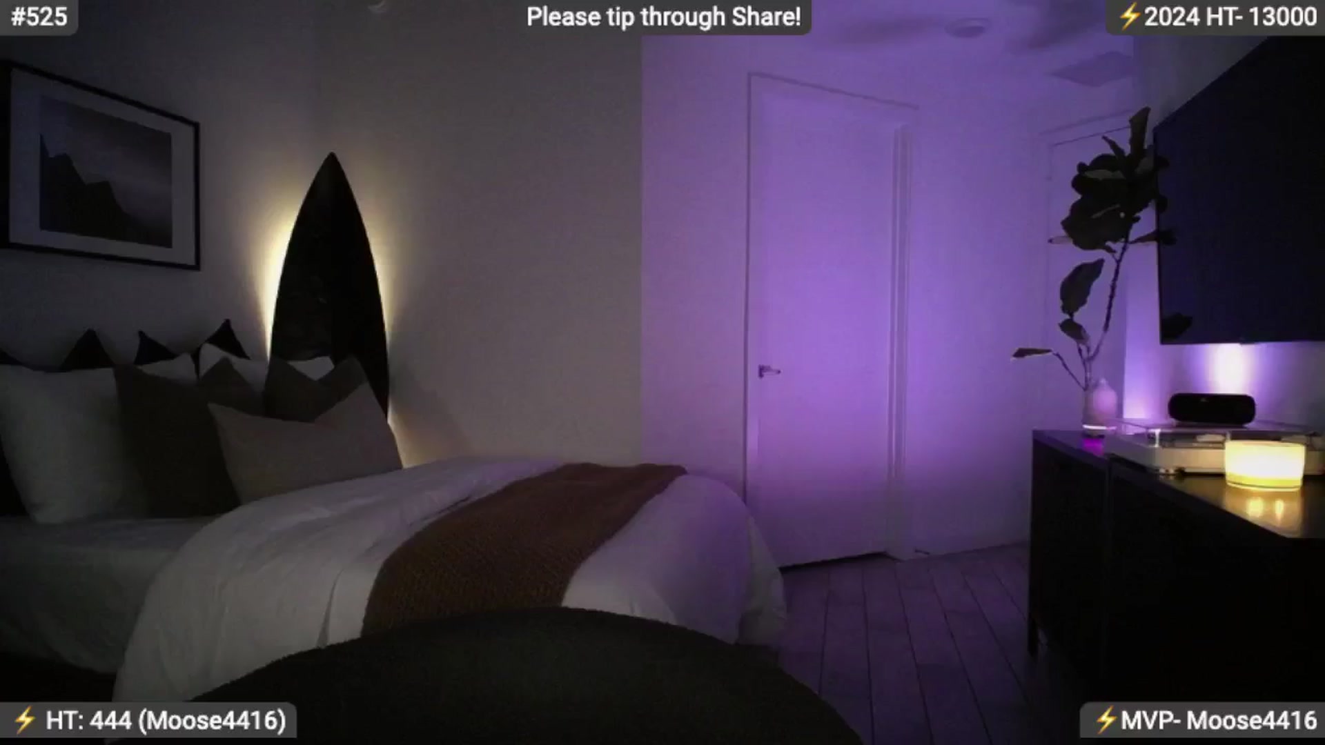 Gallery image thumbnail from AlanaWylde's myfreecams stream on, 03/15/2024, 04:02 image 16 of 20