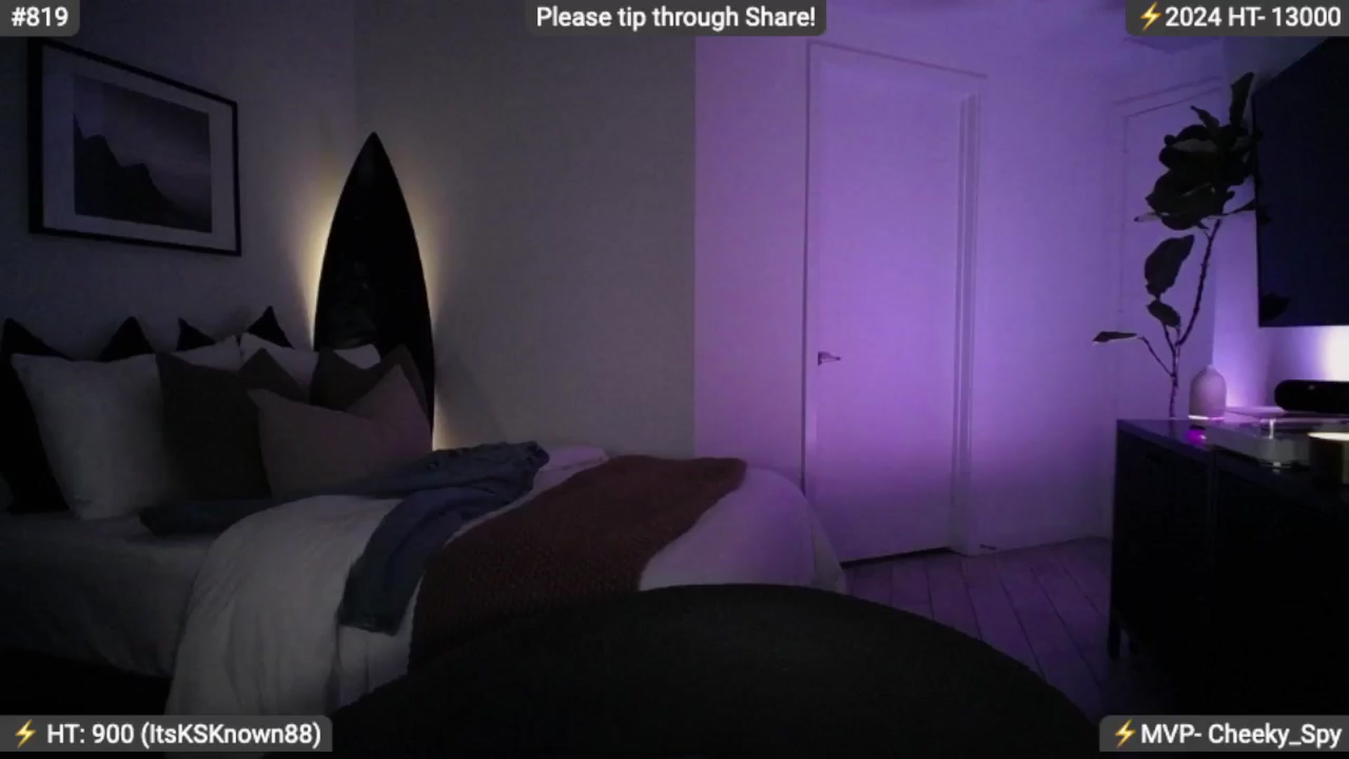 Gallery image thumbnail from AlanaWylde's myfreecams stream on, 03/23/2024, 07:35 image 16 of 20