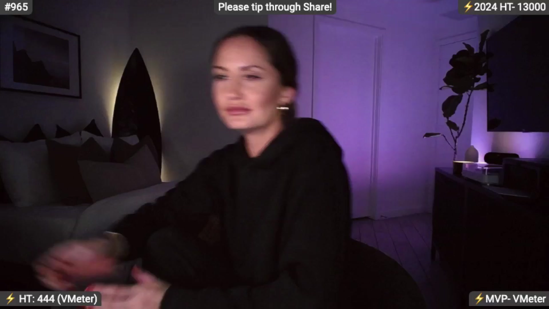 Gallery image thumbnail from AlanaWylde's myfreecams stream on, 03/27/2024, 04:02 image 8 of 20
