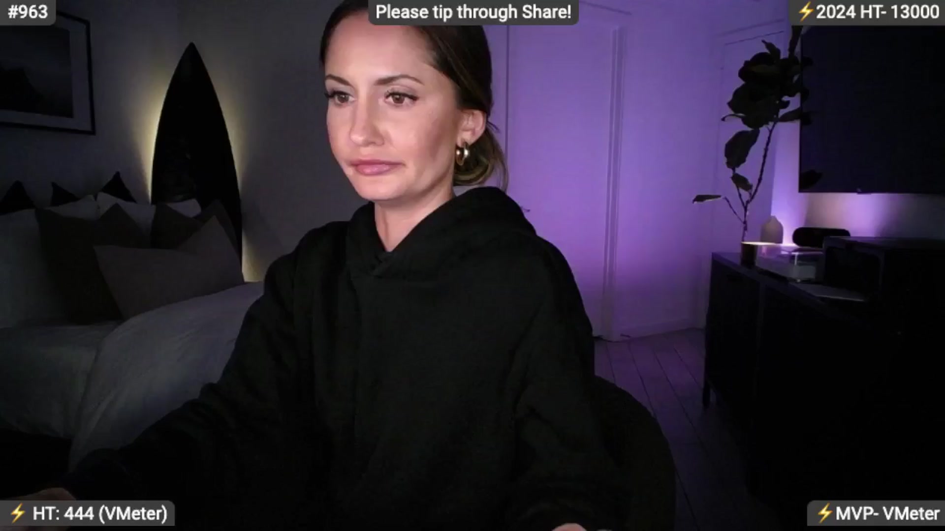 Gallery image thumbnail from AlanaWylde's myfreecams stream on, 03/27/2024, 04:02 image 19 of 20