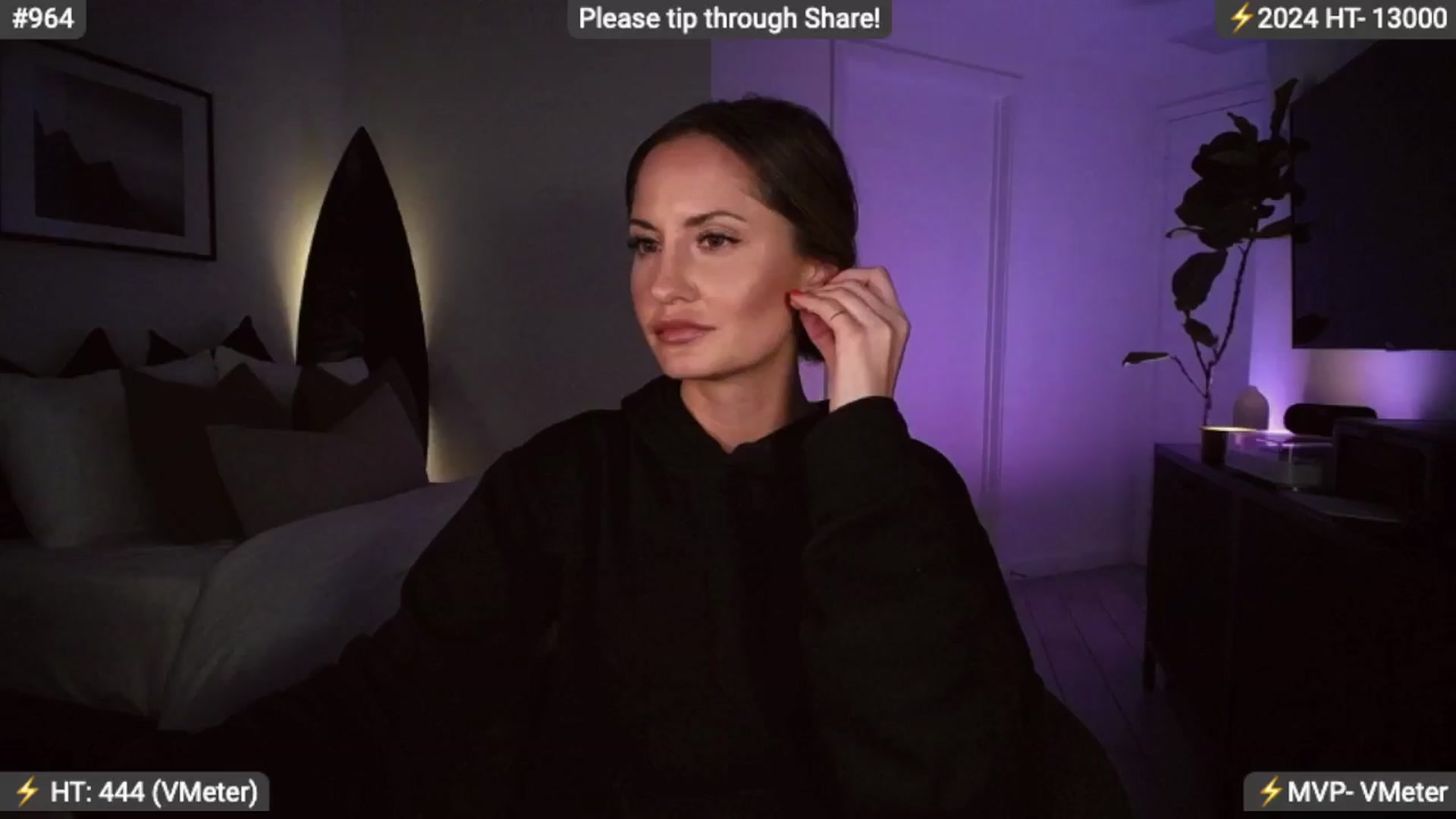 Gallery image thumbnail from AlanaWylde's myfreecams stream on, 03/27/2024, 04:02 image 5 of 20