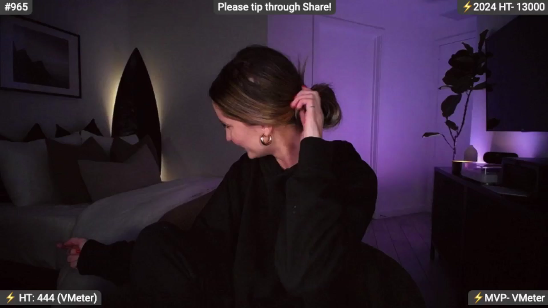 Gallery image thumbnail from AlanaWylde's myfreecams stream on, 03/27/2024, 04:02 image 9 of 20