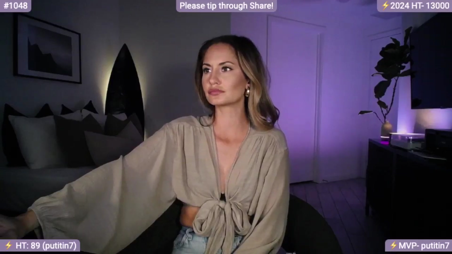 Gallery image thumbnail from AlanaWylde's myfreecams stream on, 03/29/2024, 01:37 image 4 of 20
