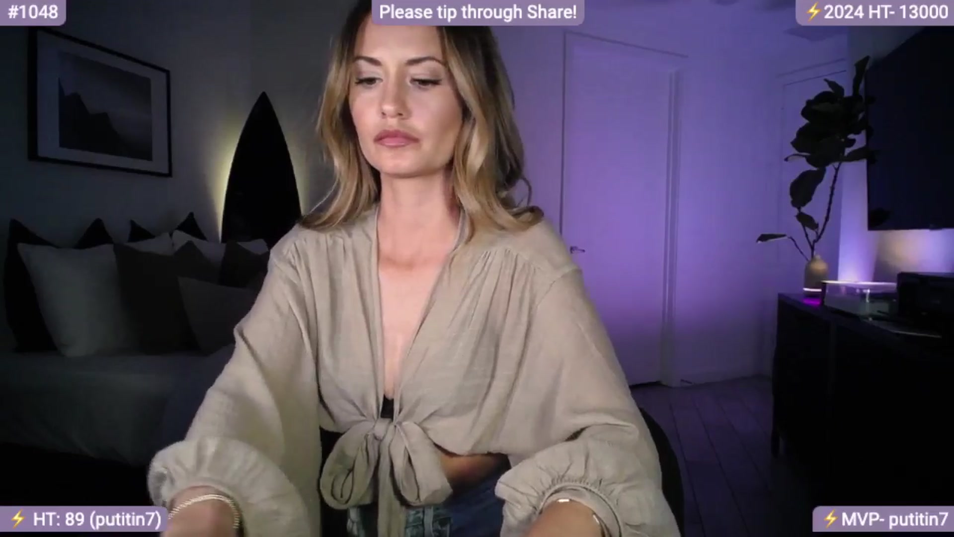 Gallery image thumbnail from AlanaWylde's myfreecams stream on, 03/29/2024, 01:37 image 8 of 20