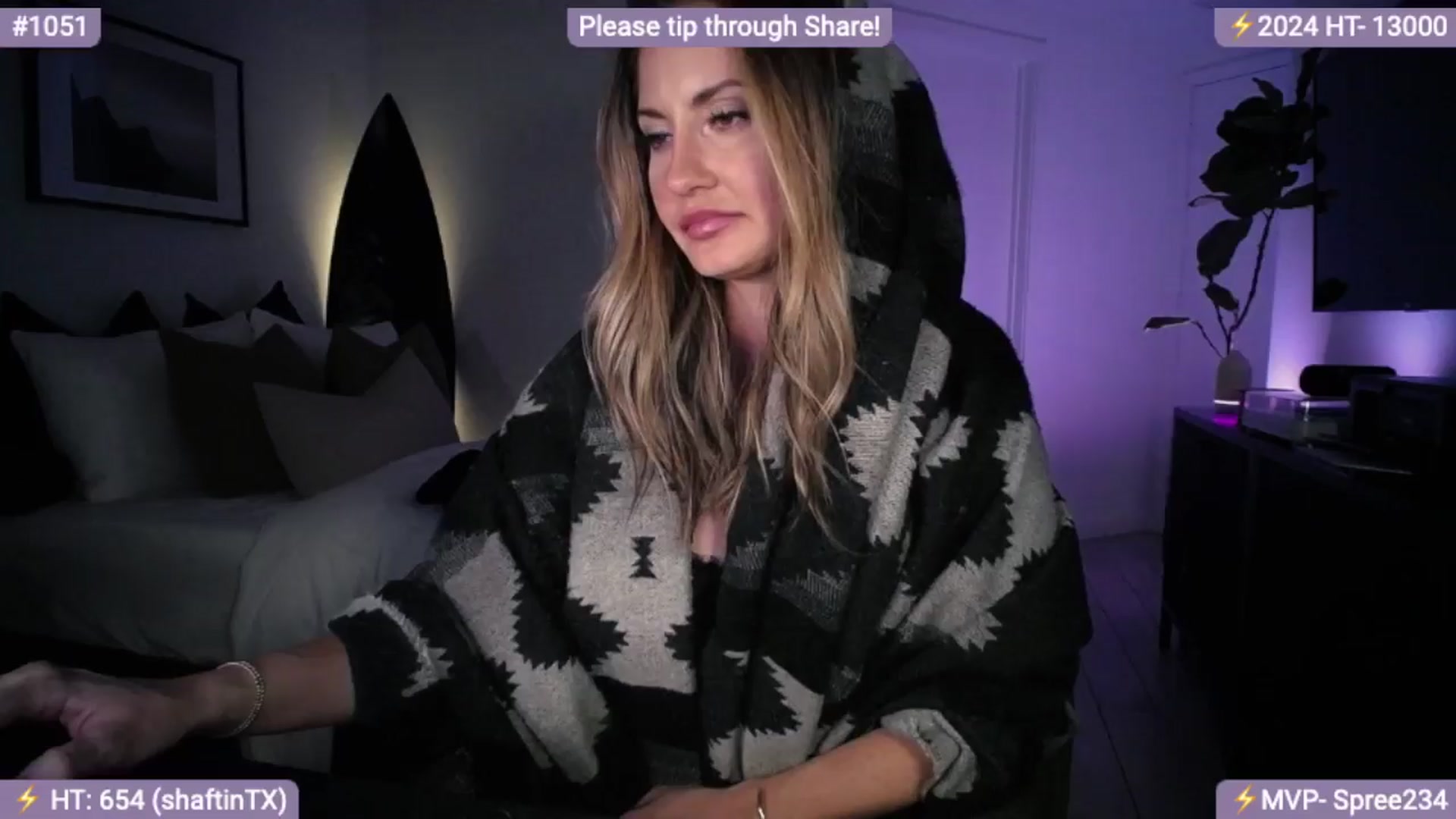 Gallery image thumbnail from AlanaWylde's myfreecams stream on, 03/30/2024, 08:12 image 3 of 20