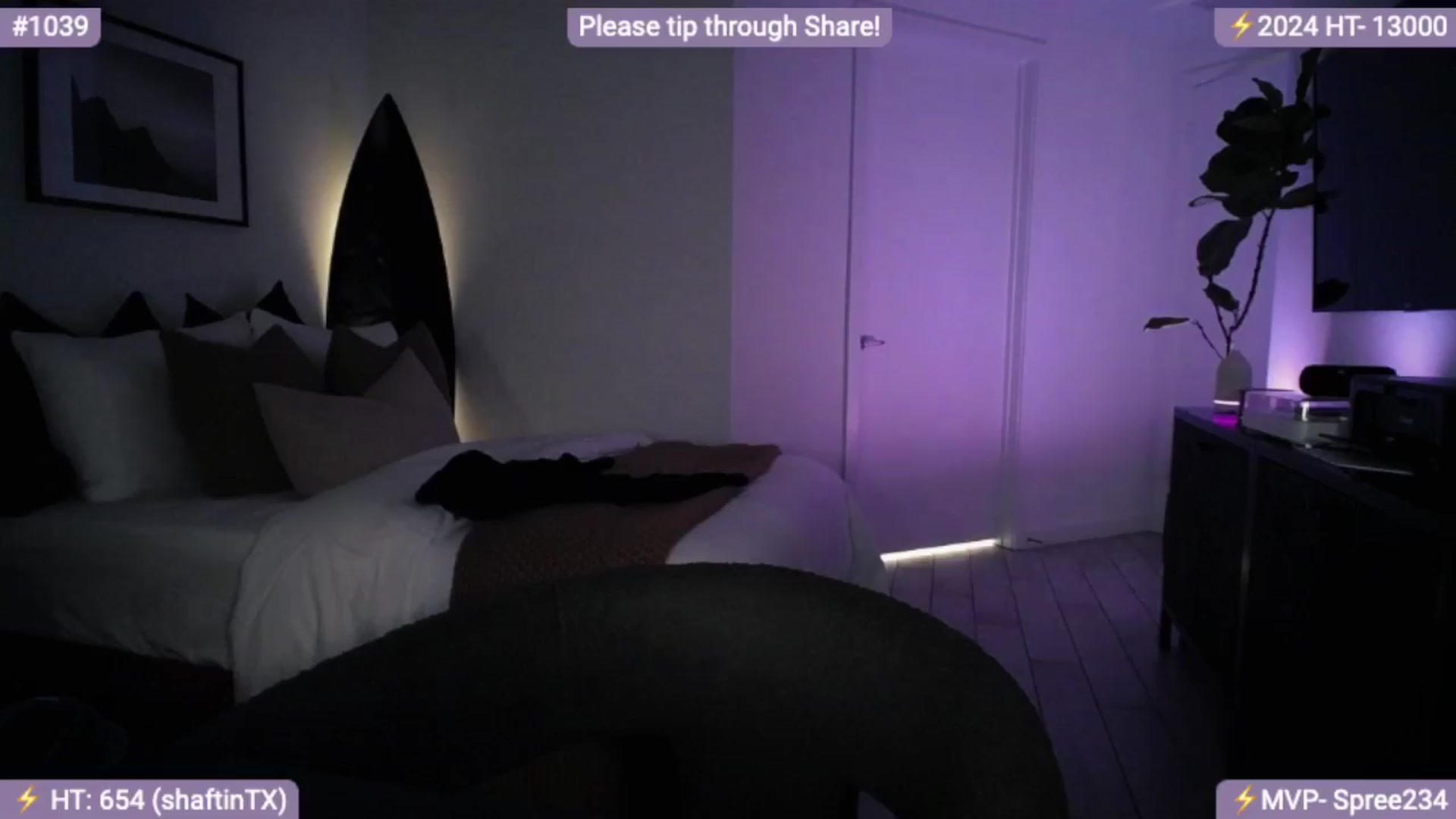 Gallery image thumbnail from AlanaWylde's myfreecams stream on, 03/30/2024, 08:12 image 9 of 20